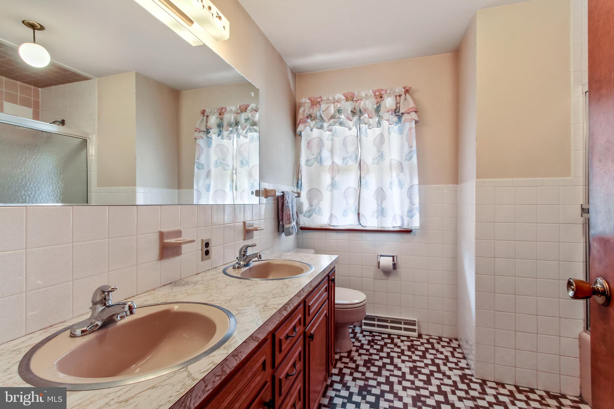 EAST HEMPFIELD TWP - Residential