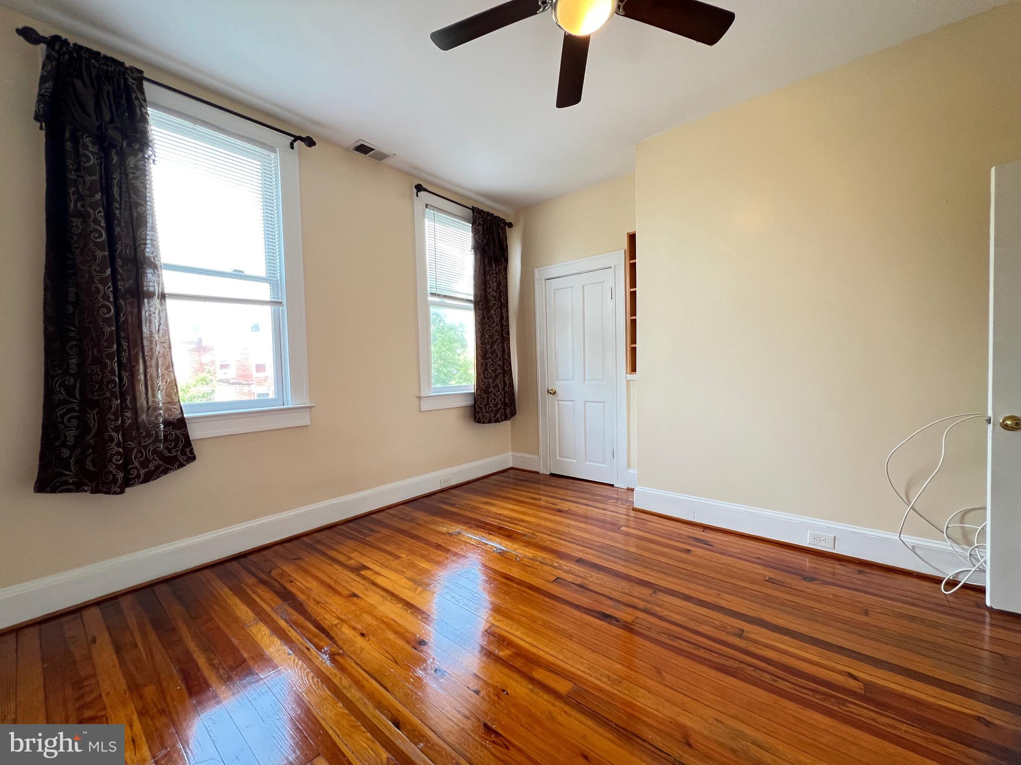 HIGHLANDTOWN - Residential