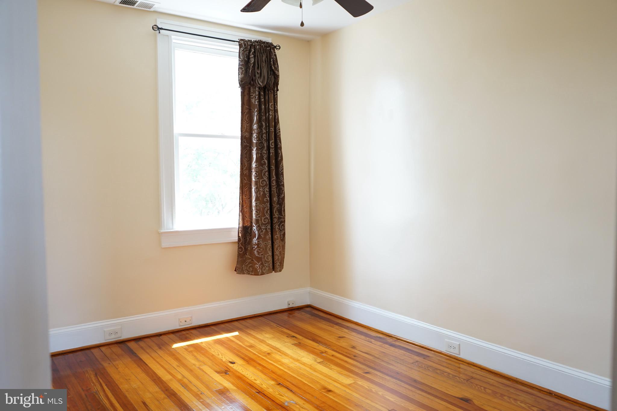 HIGHLANDTOWN - Residential