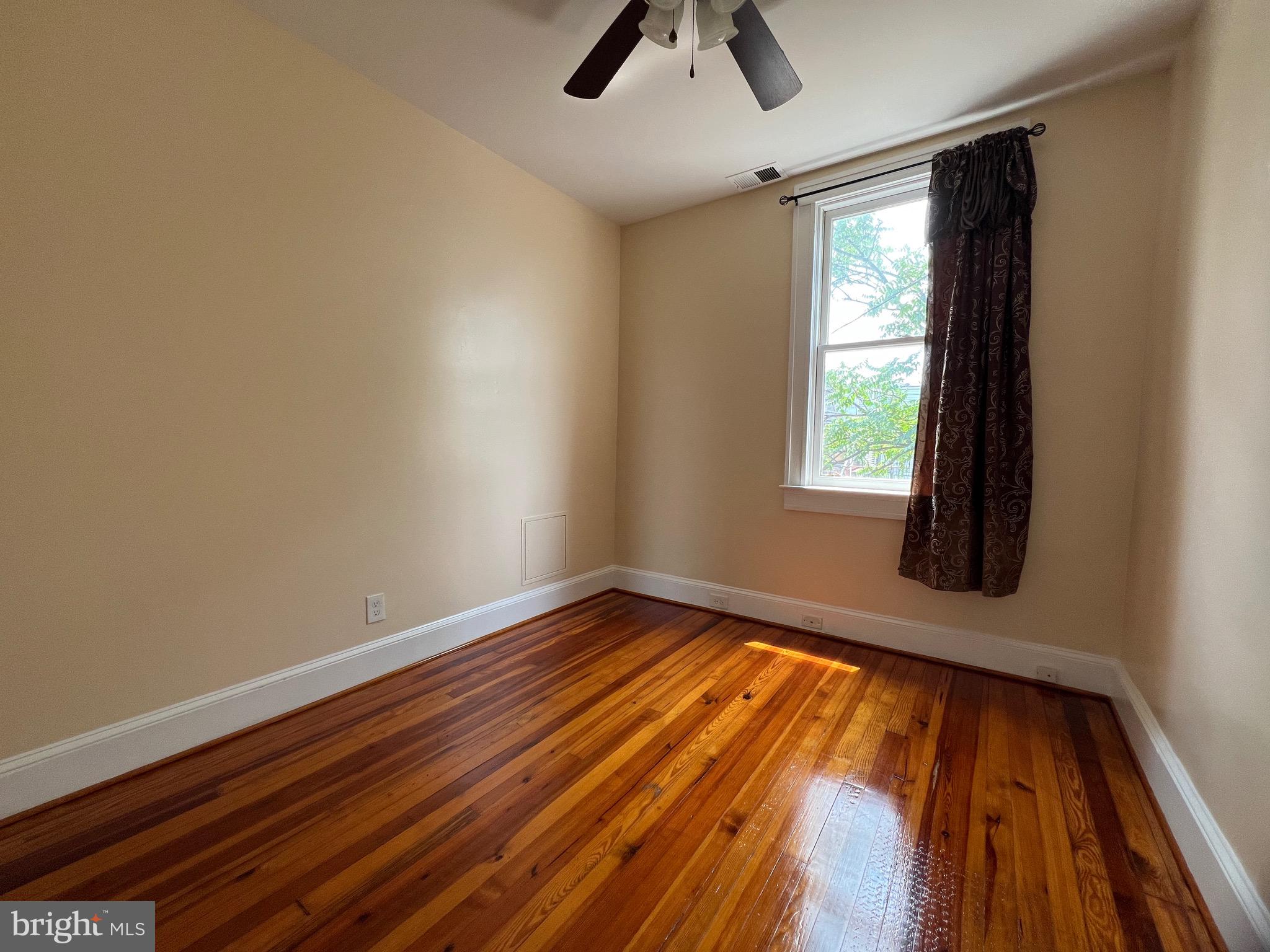 HIGHLANDTOWN - Residential
