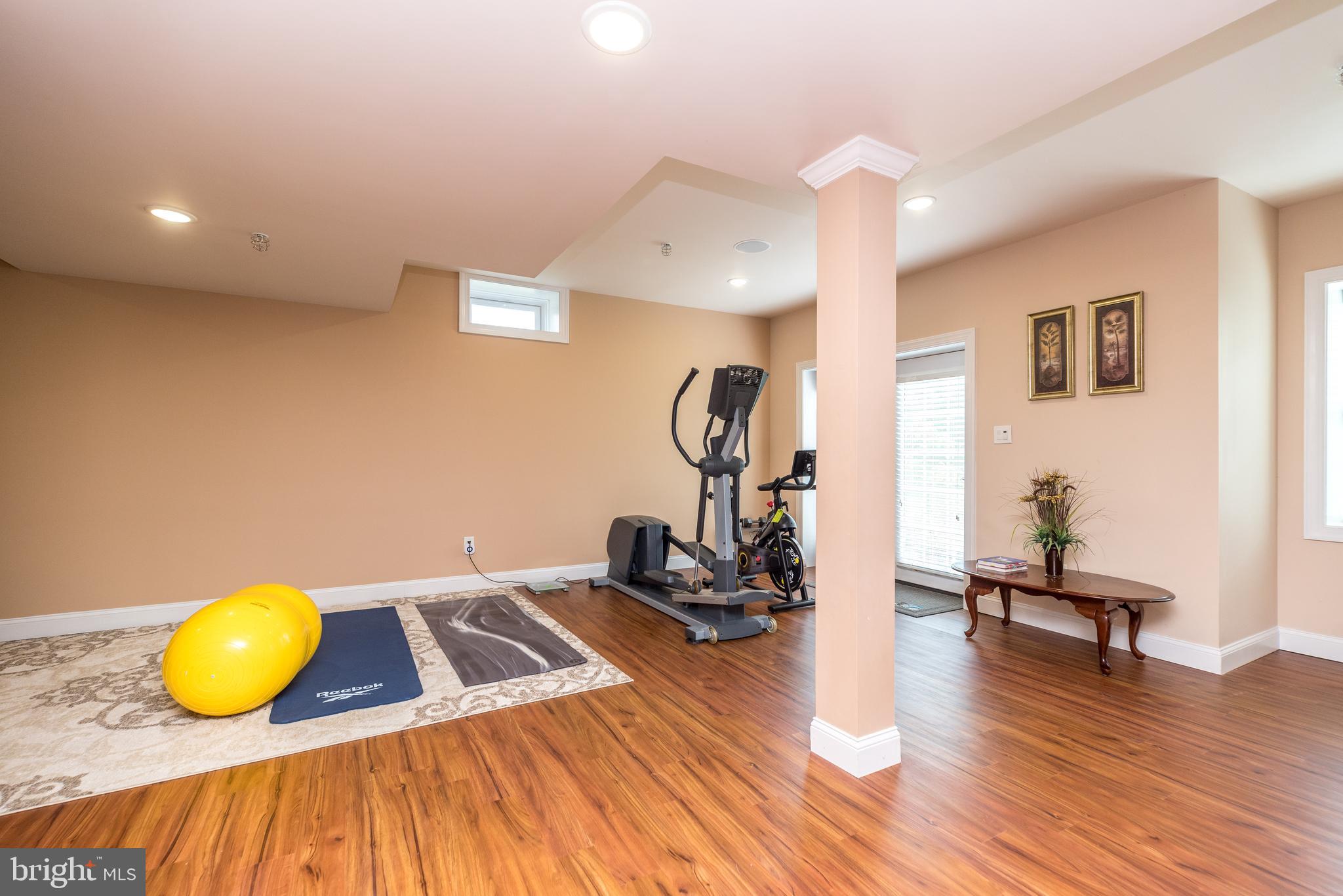 WARRINGTON GLEN - Residential