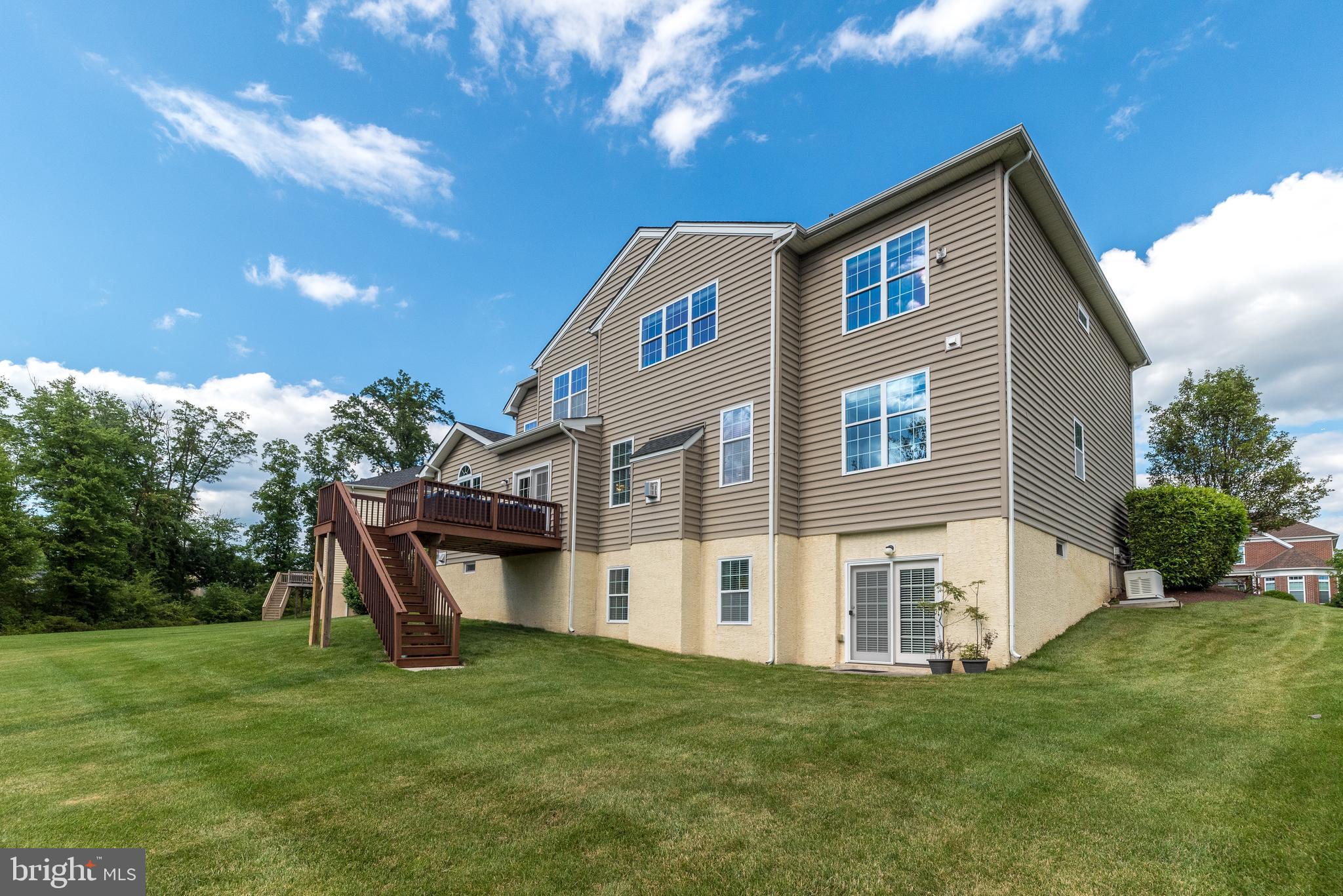 WARRINGTON GLEN - Residential