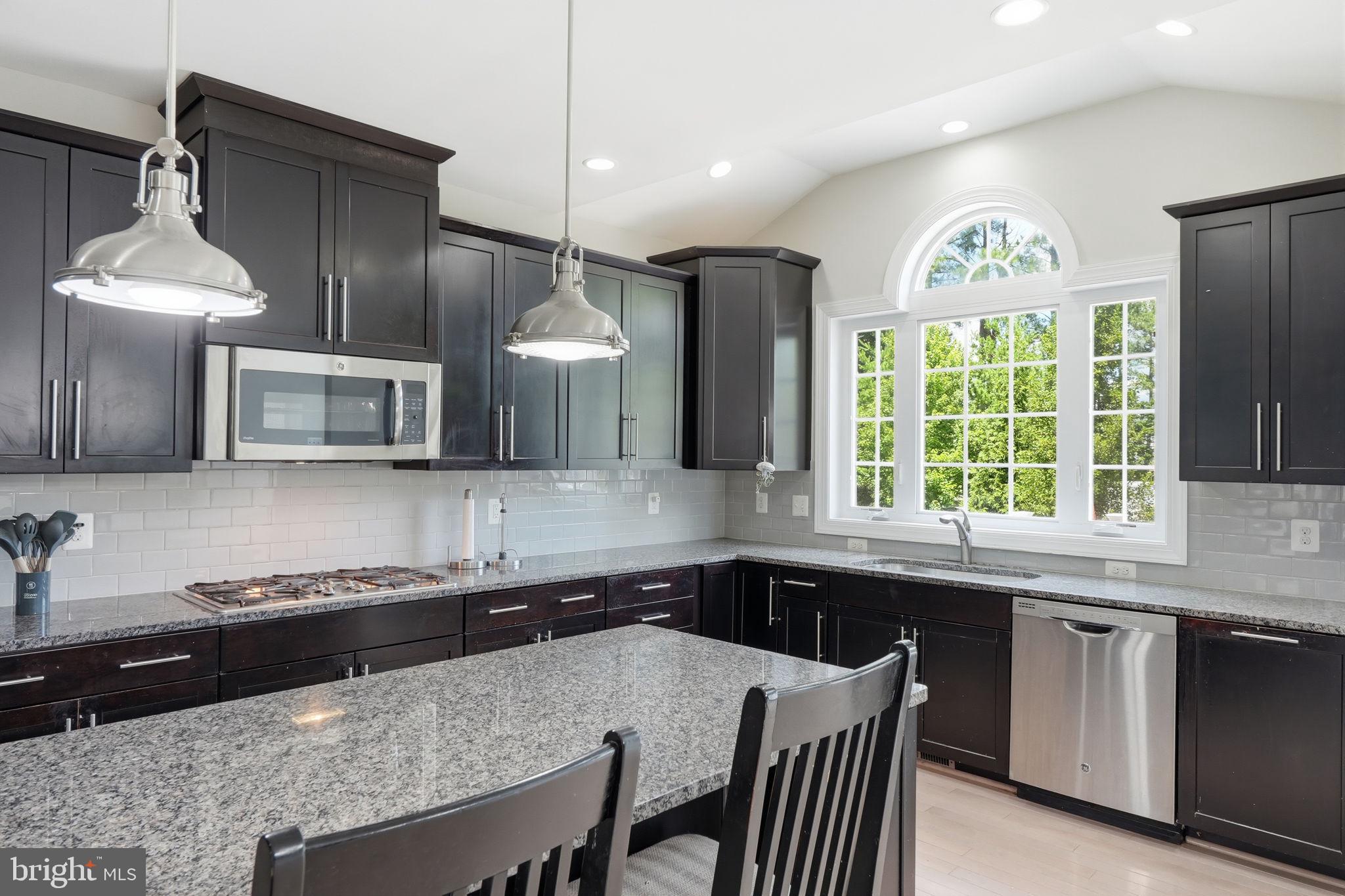 DOMINION VALLEY COUNTRY CLUB - Residential