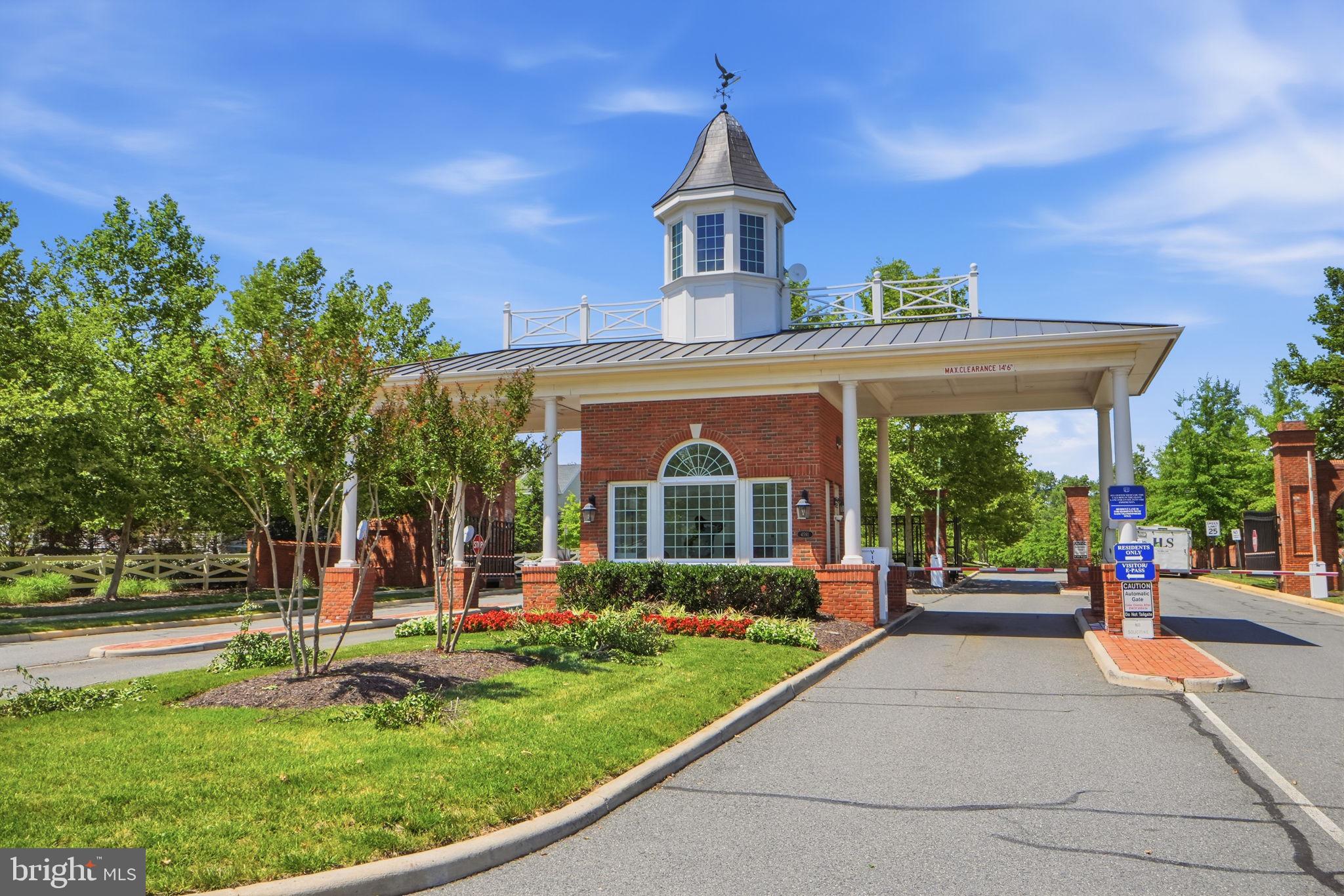 DOMINION VALLEY COUNTRY CLUB - Residential