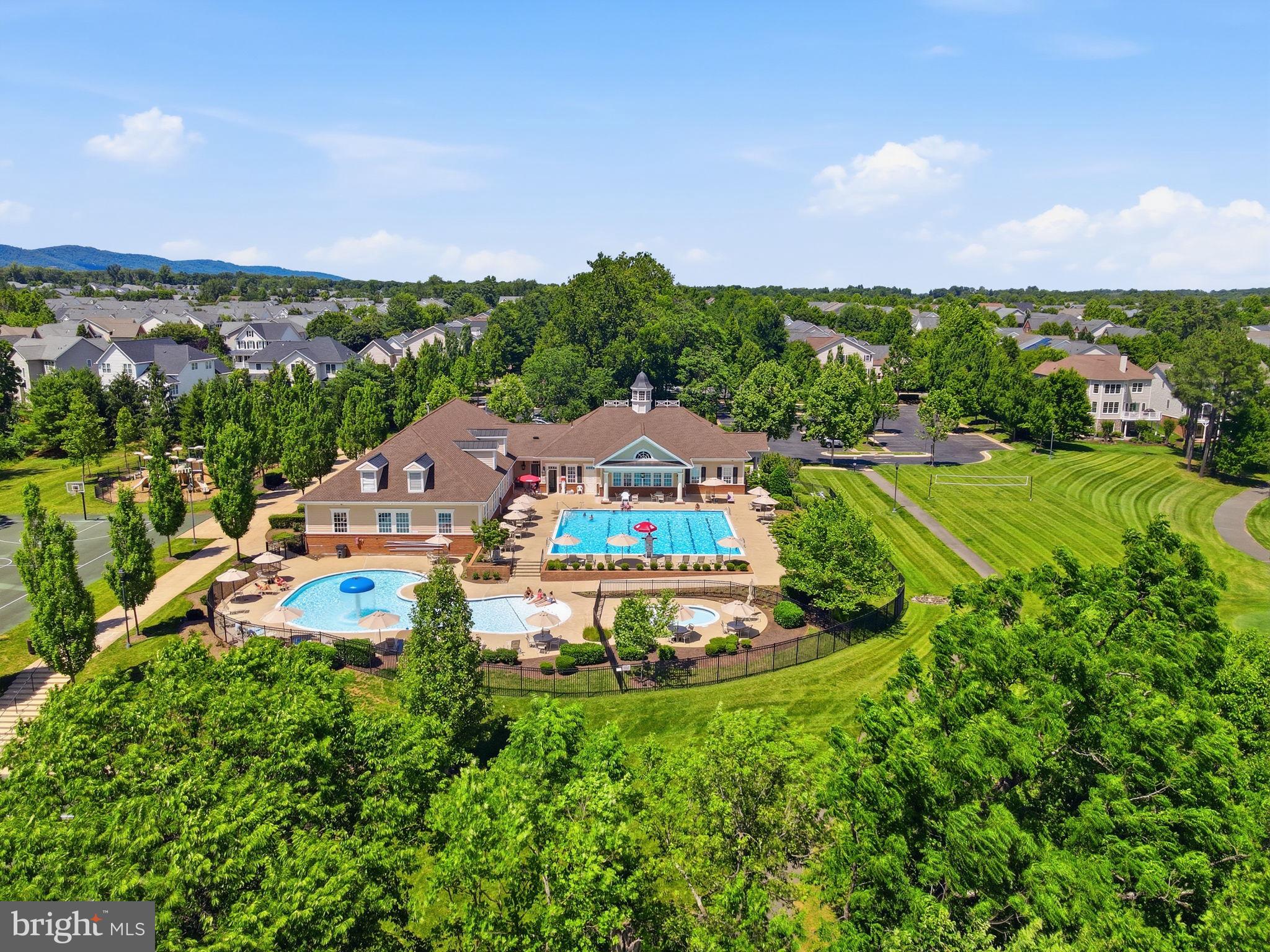 DOMINION VALLEY COUNTRY CLUB - Residential