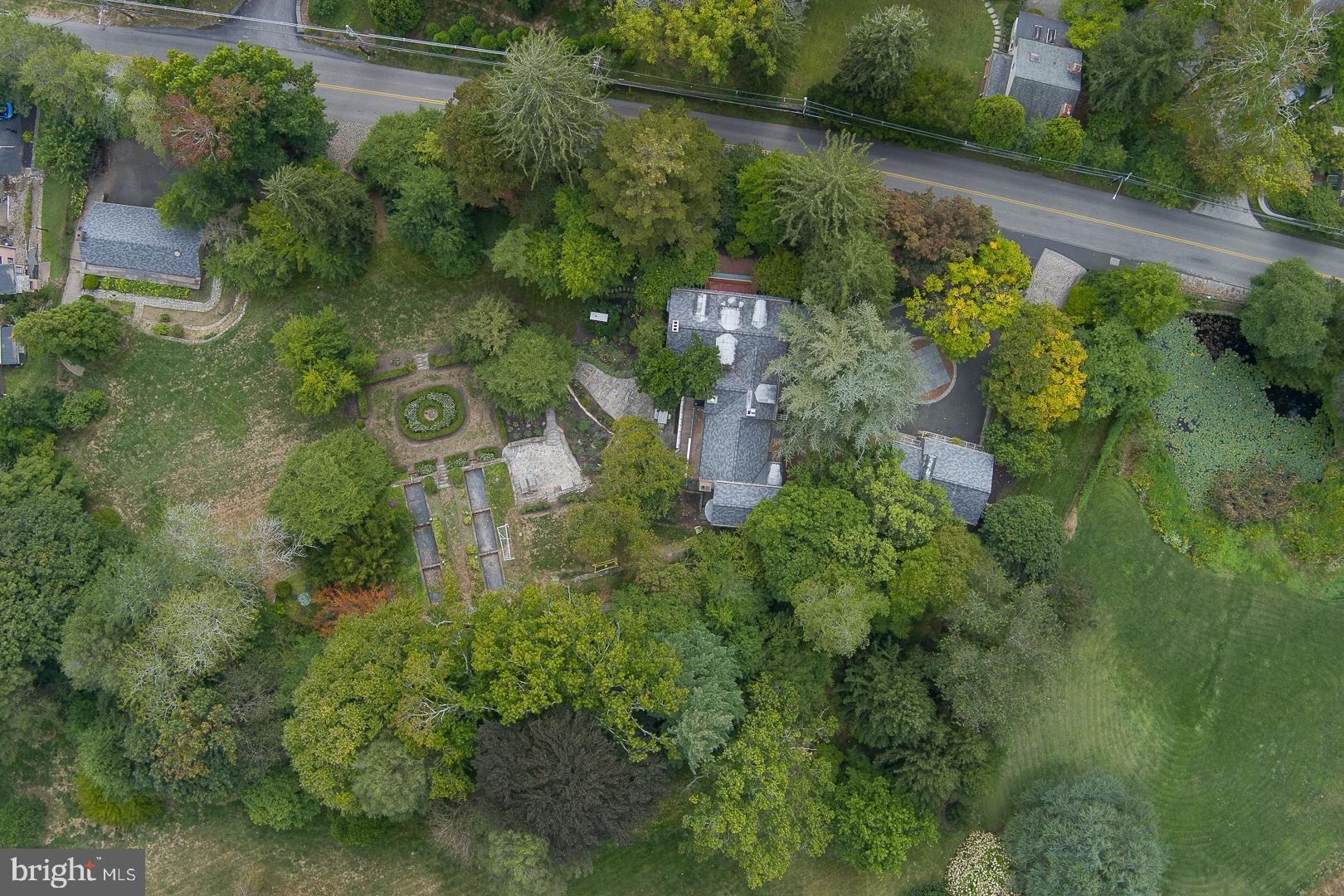 GLADWYNE - Residential