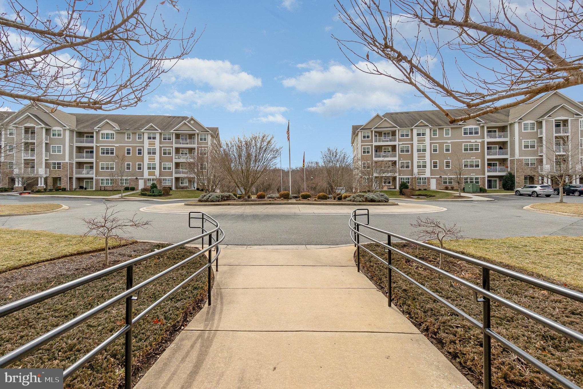 MACPHAIL WOODS - Residential