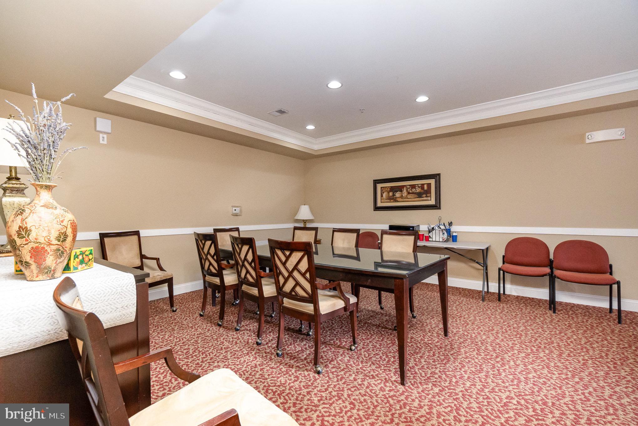 MACPHAIL WOODS - Residential