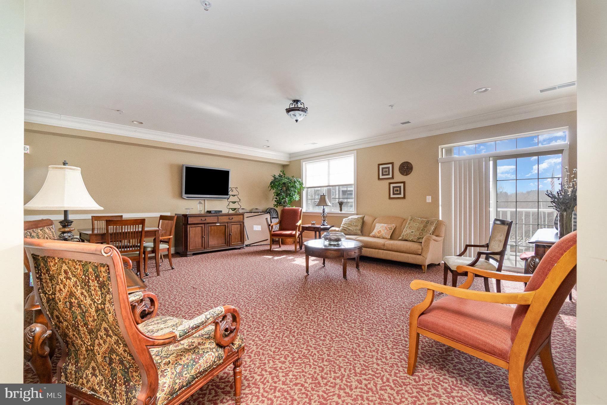 MACPHAIL WOODS - Residential
