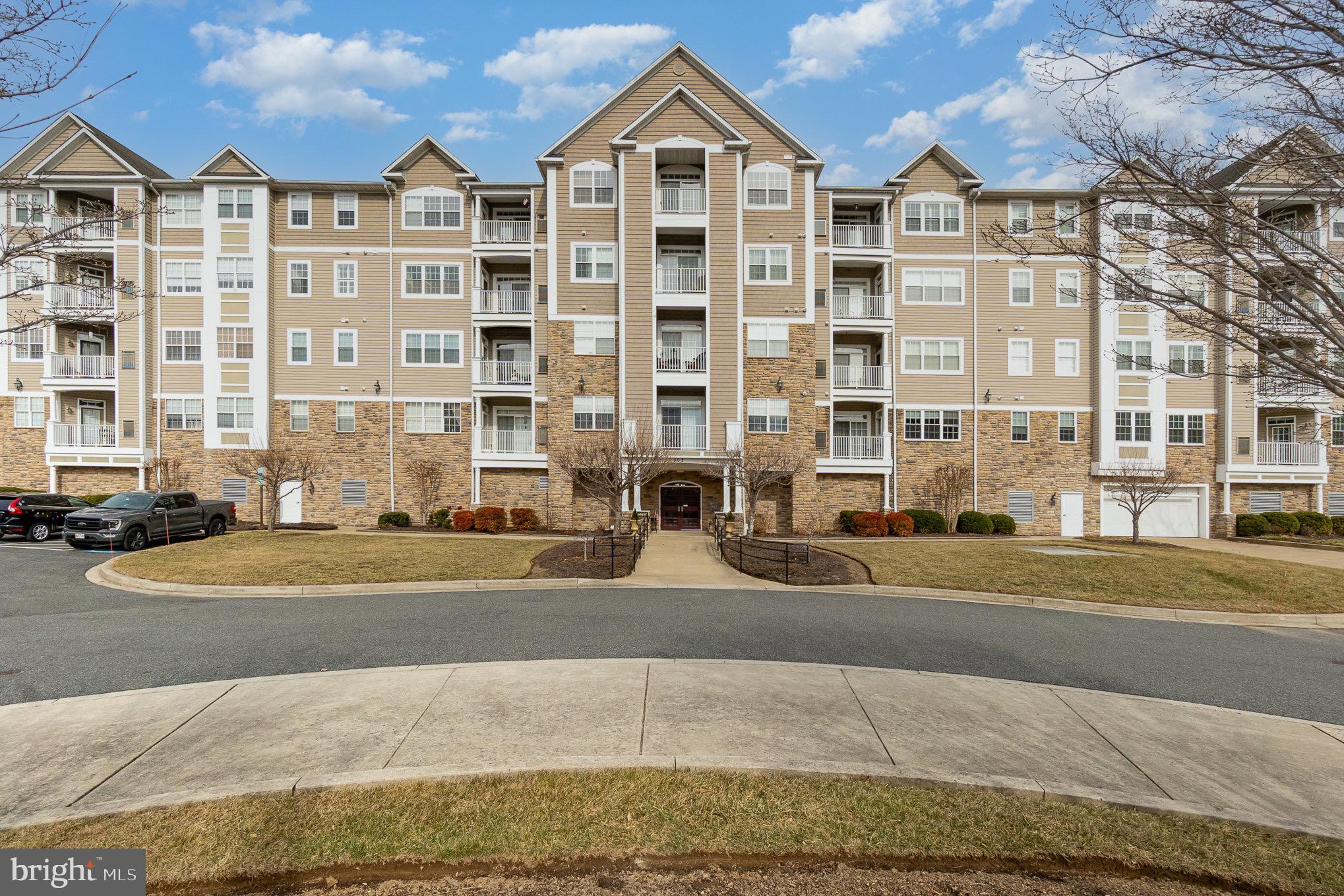 MACPHAIL WOODS - Residential