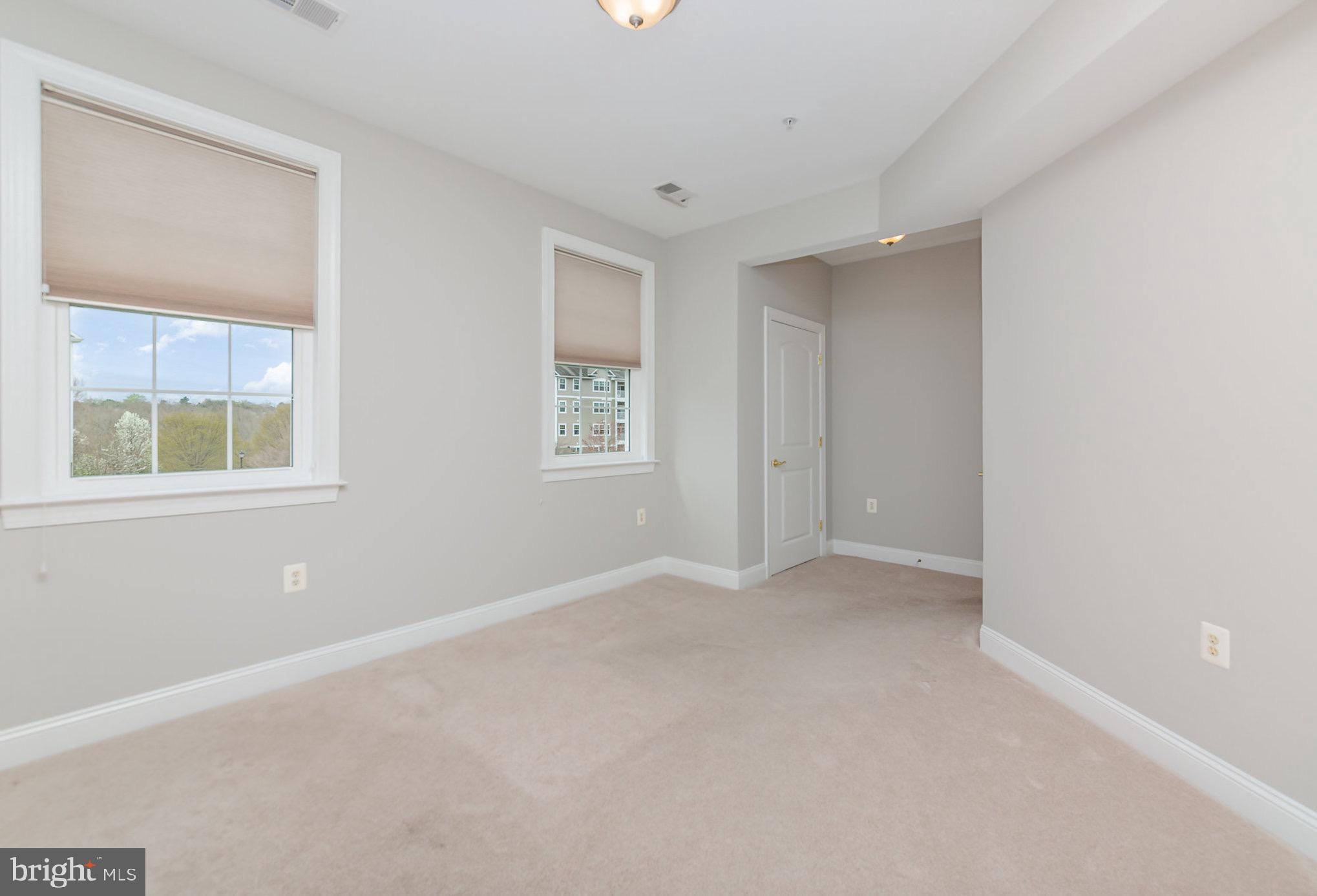 MACPHAIL WOODS - Residential