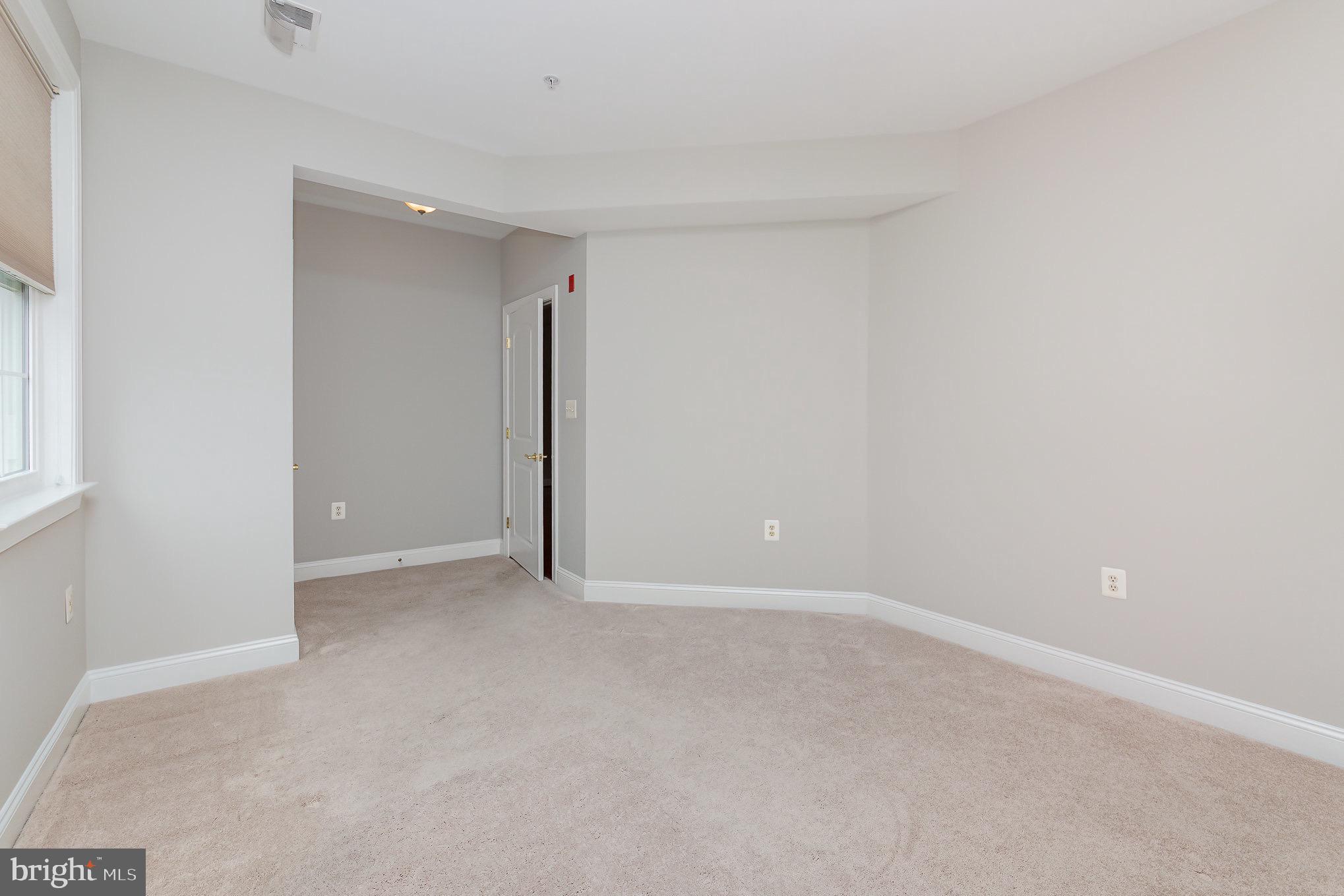 MACPHAIL WOODS - Residential