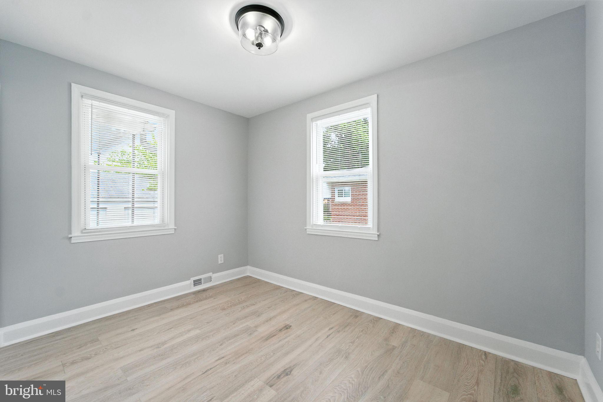 FRENCHS PARK - Residential