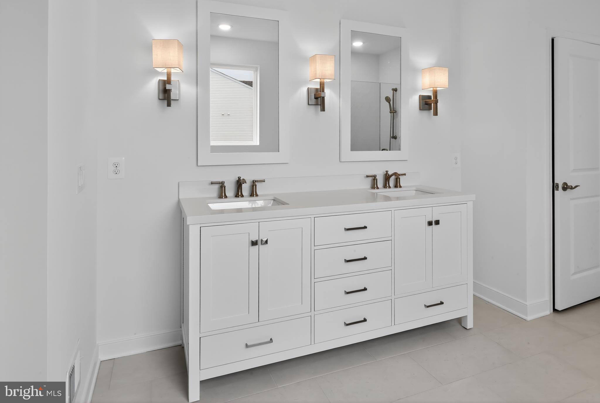 FOUR SEASONS AT HATTERAS HILLS - Residential