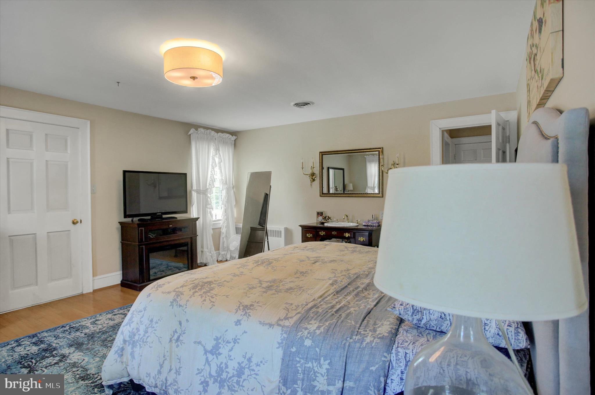 SPRING VALLEY - Residential