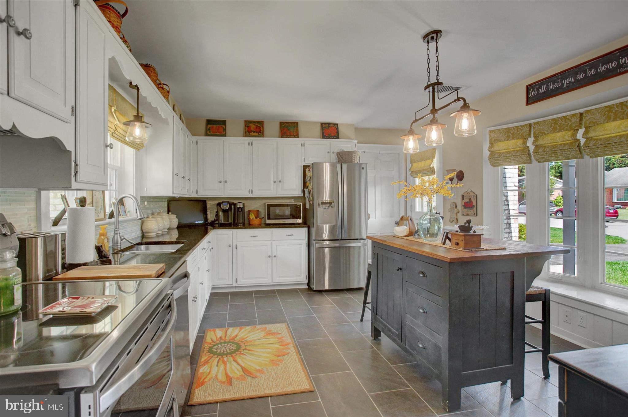 SPRING VALLEY - Residential