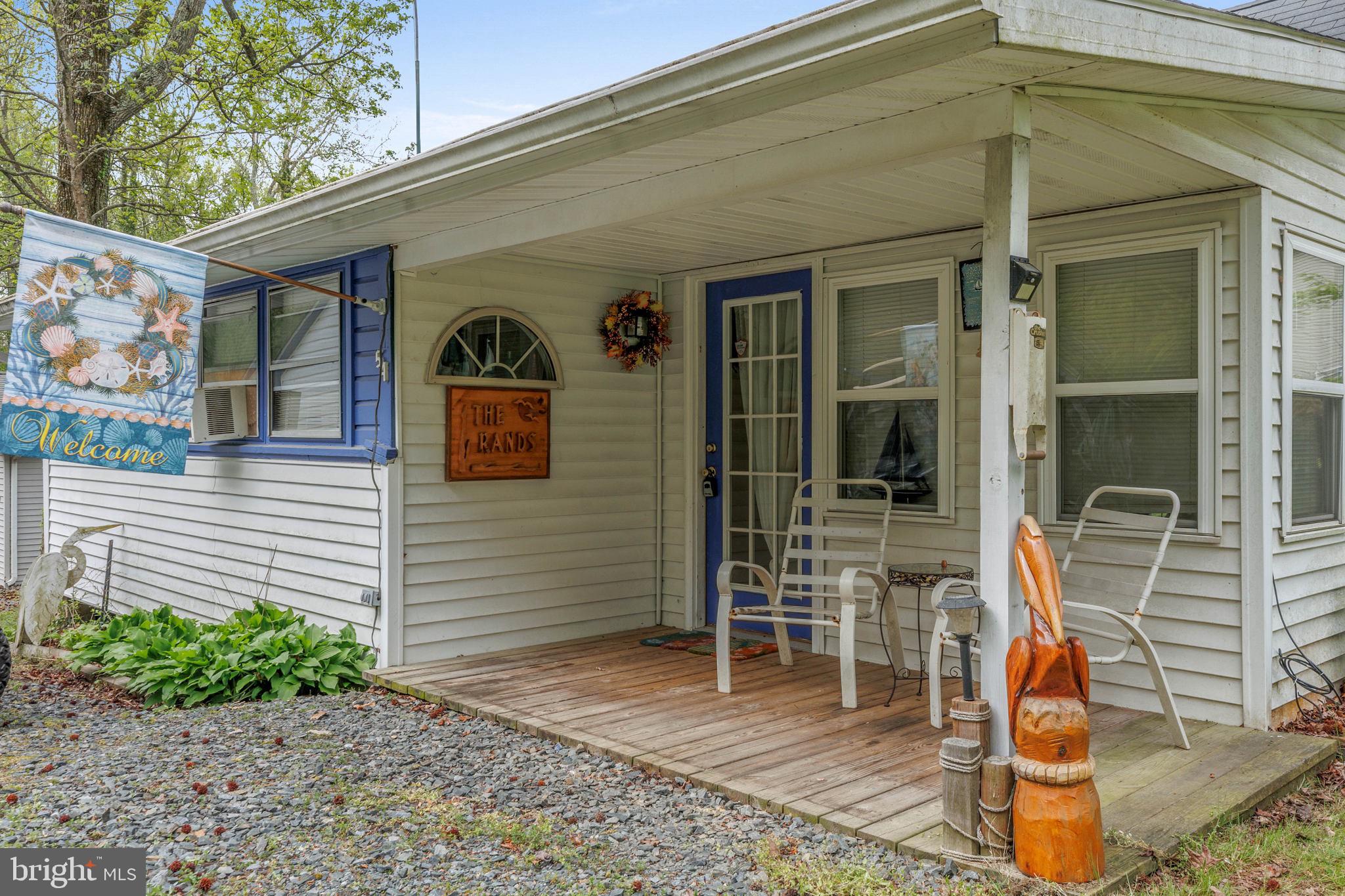 Welcome home! This cottage on Red Point Beach is the perfect getaway. Tucked away in a peaceful location you won't want to miss this one! Coming with two bedrooms and one full bathroom , there is room for just you or even a few guests. Water access is a huge bonus with his property. Buyer can make changes to make this a primary residence if desired or keep it for an air B&B vacation rental. Just a walk away from a beach and boat launch, perfect for relaxing! All interior furnishings, boat and golf cart not included but negotiable.