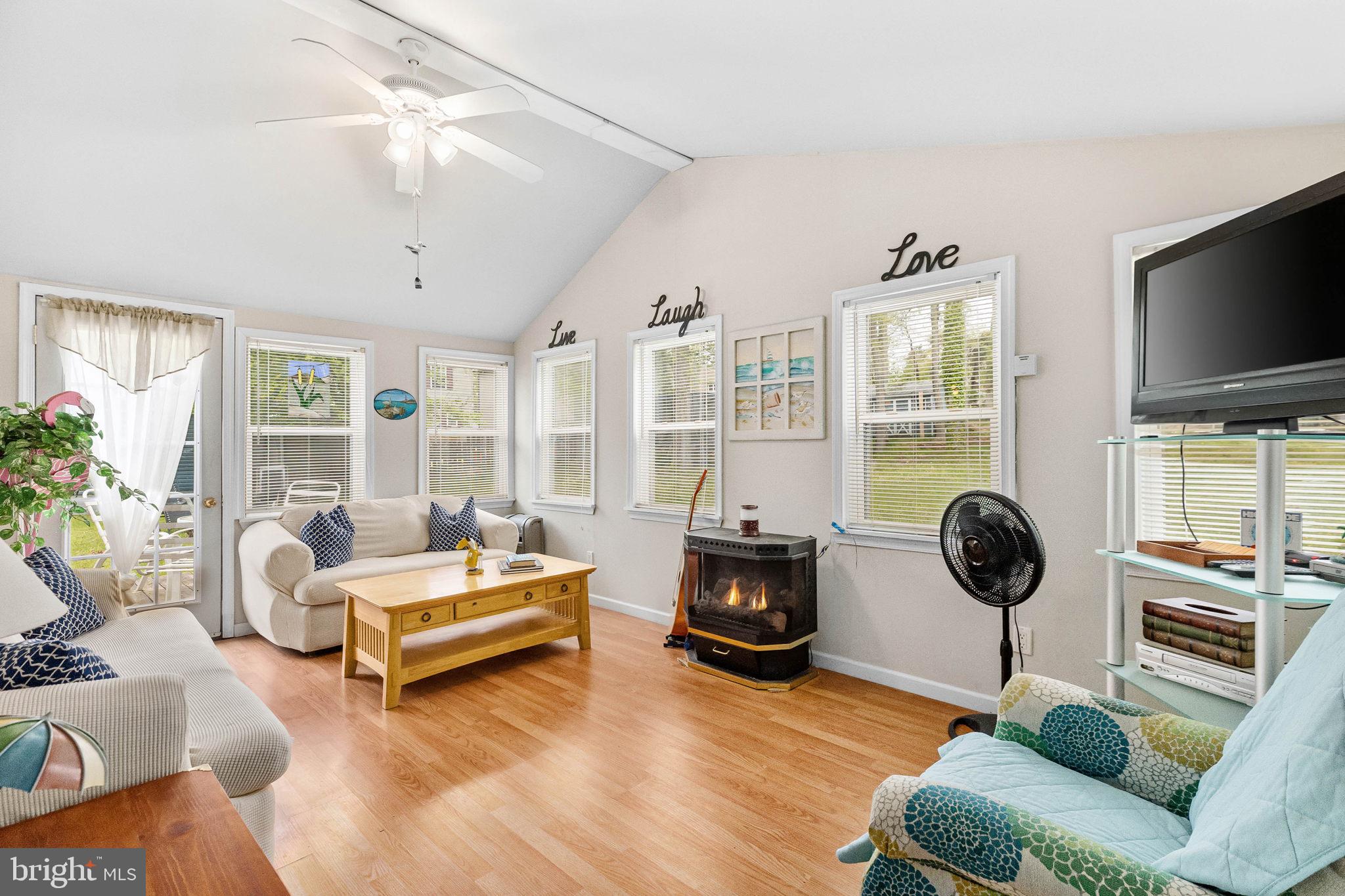 RED POINT BEACH - Residential