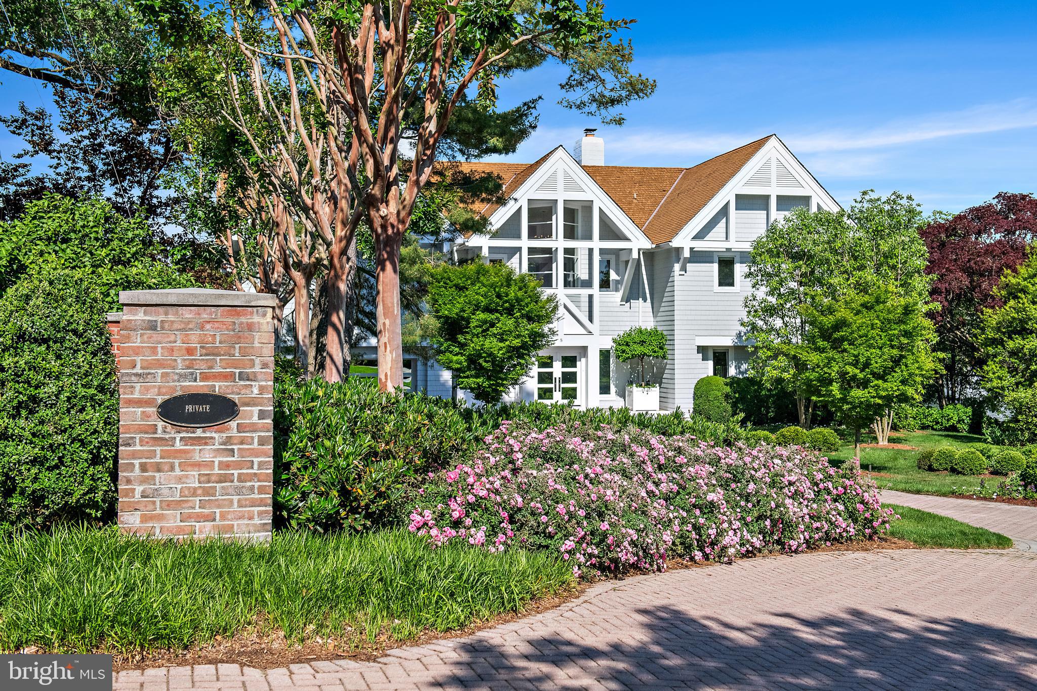 MURRAY HILL - Residential