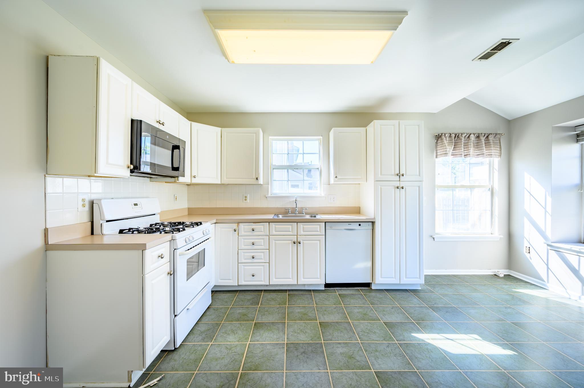 NEWTOWN GRANT - Residential