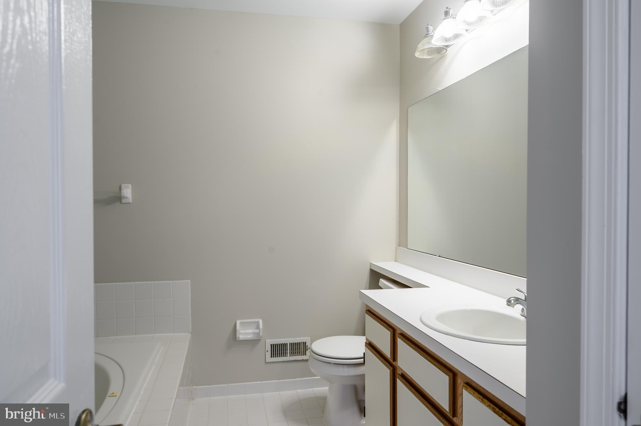 NEWTOWN GRANT - Residential