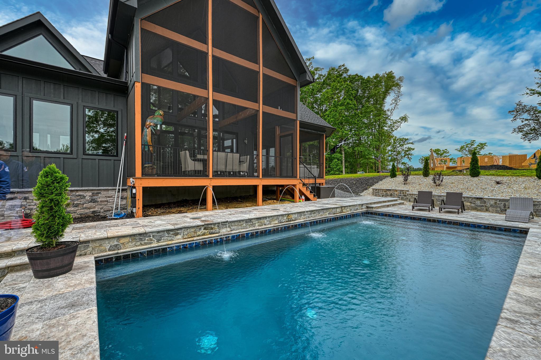 LIGHTHOUSE POINT - Residential