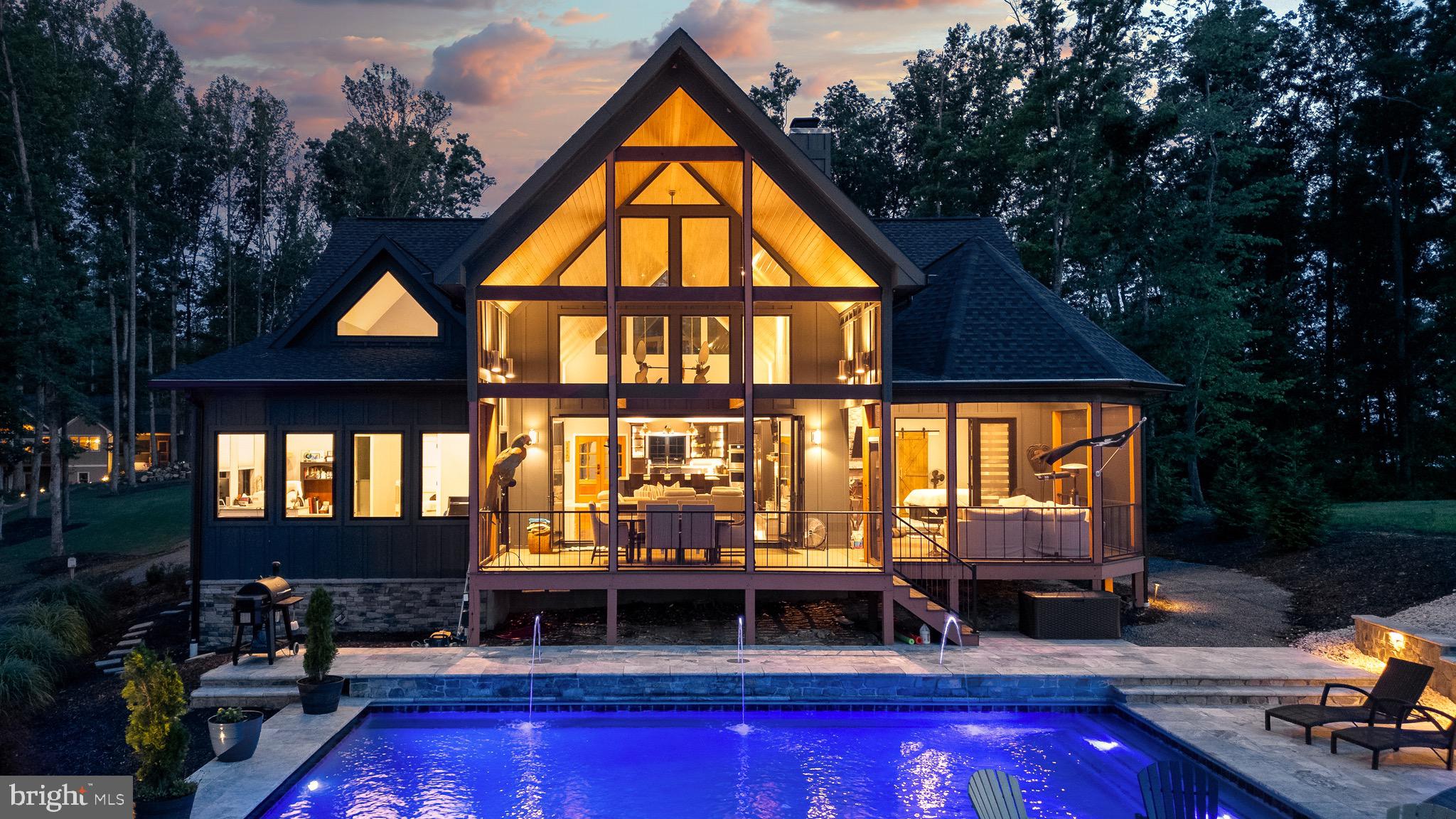 LIGHTHOUSE POINT - Residential