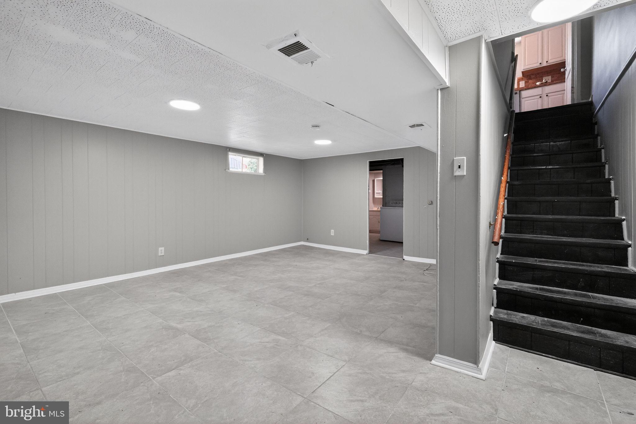 GLASSMANOR - Residential