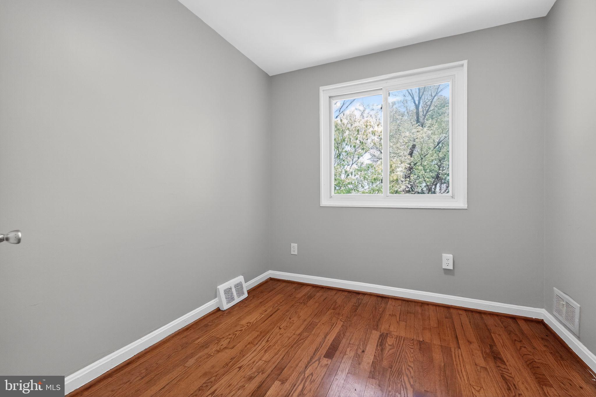 GLASSMANOR - Residential