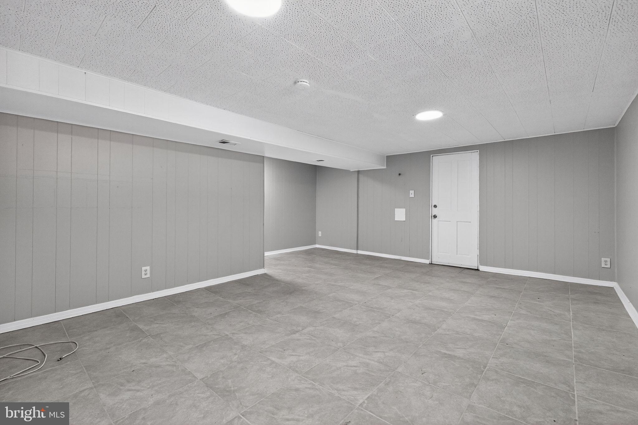 GLASSMANOR - Residential