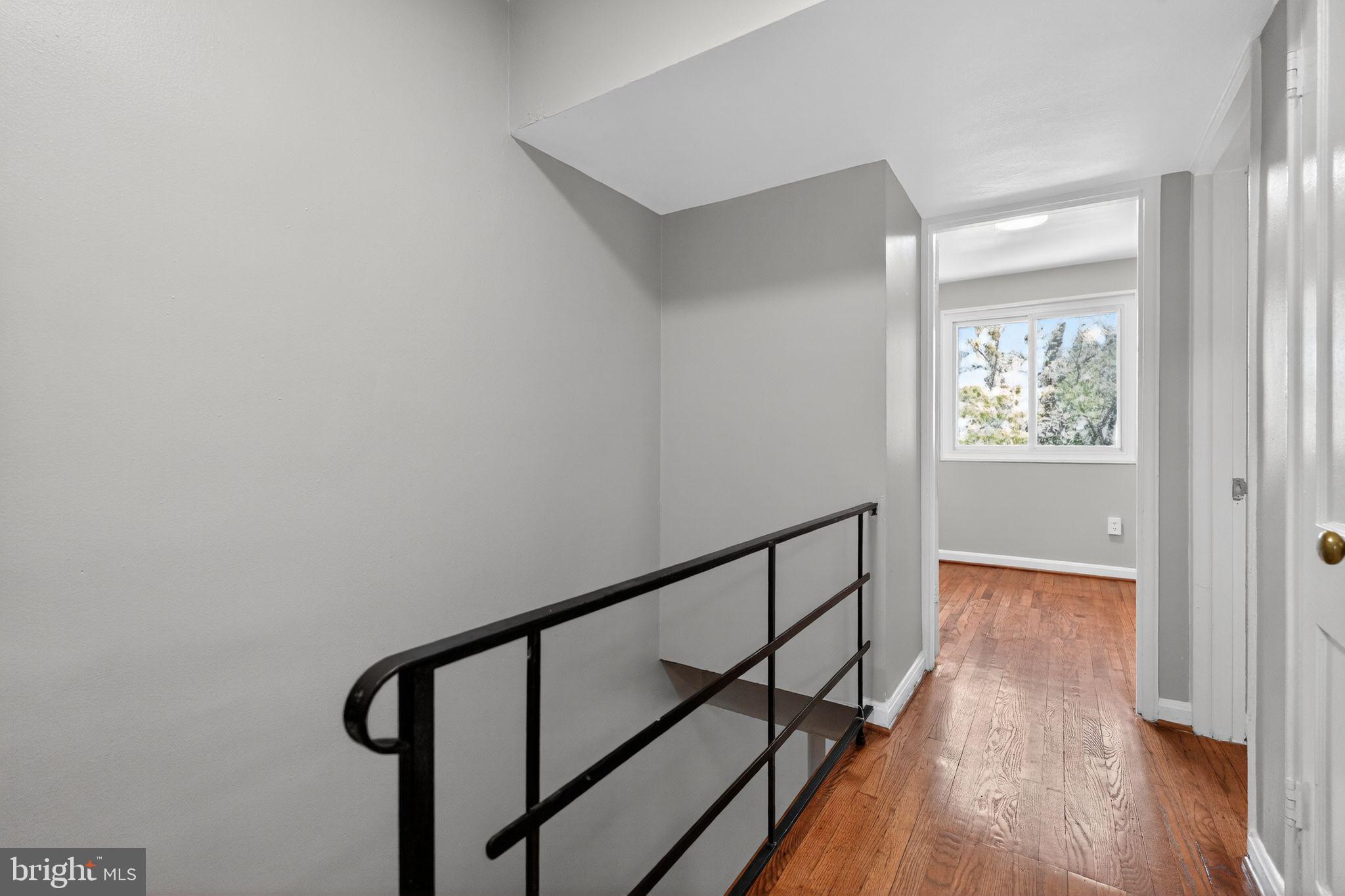 GLASSMANOR - Residential
