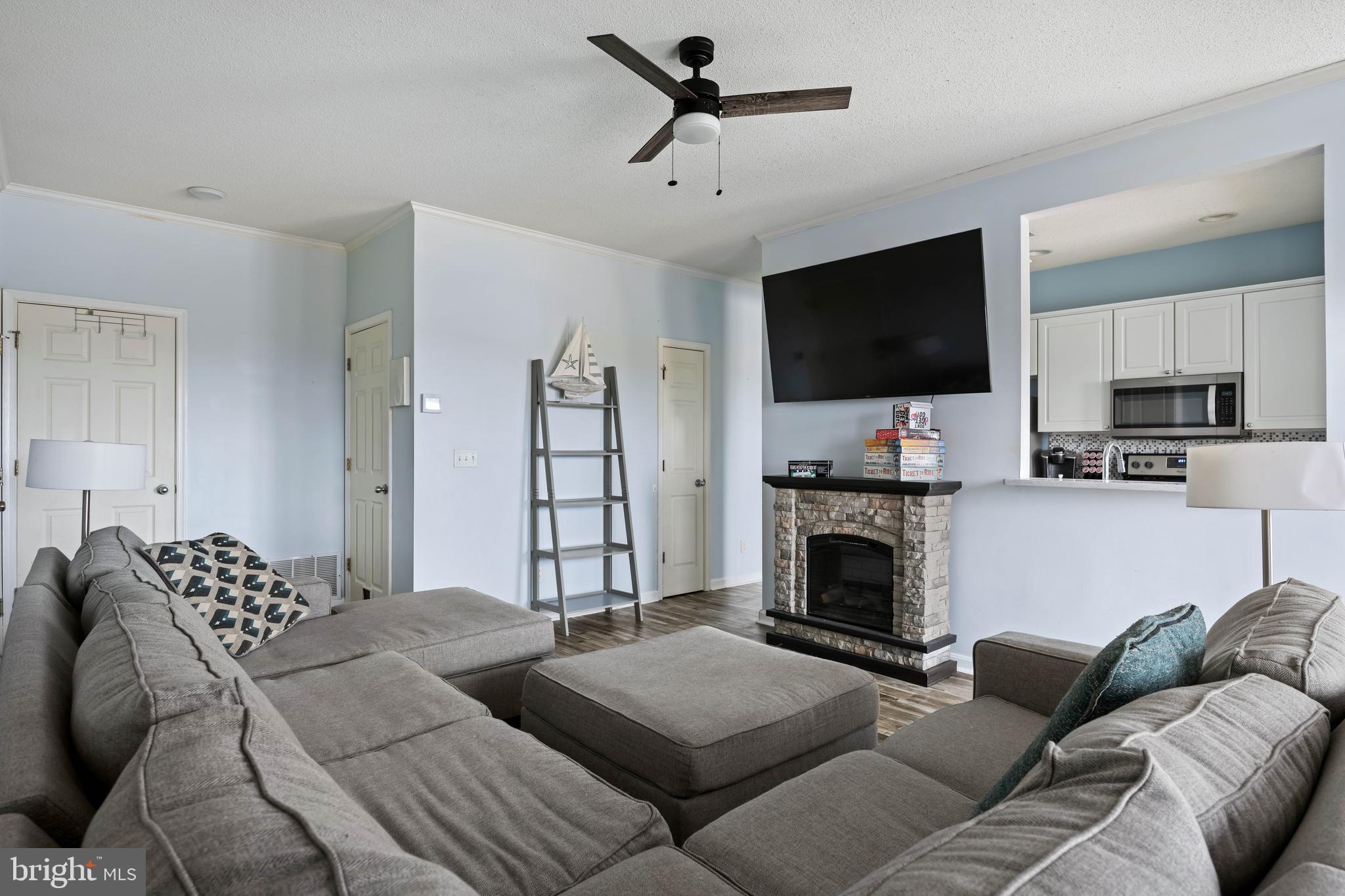 VILLAGES OF FIVE POINTS-WEST - Residential