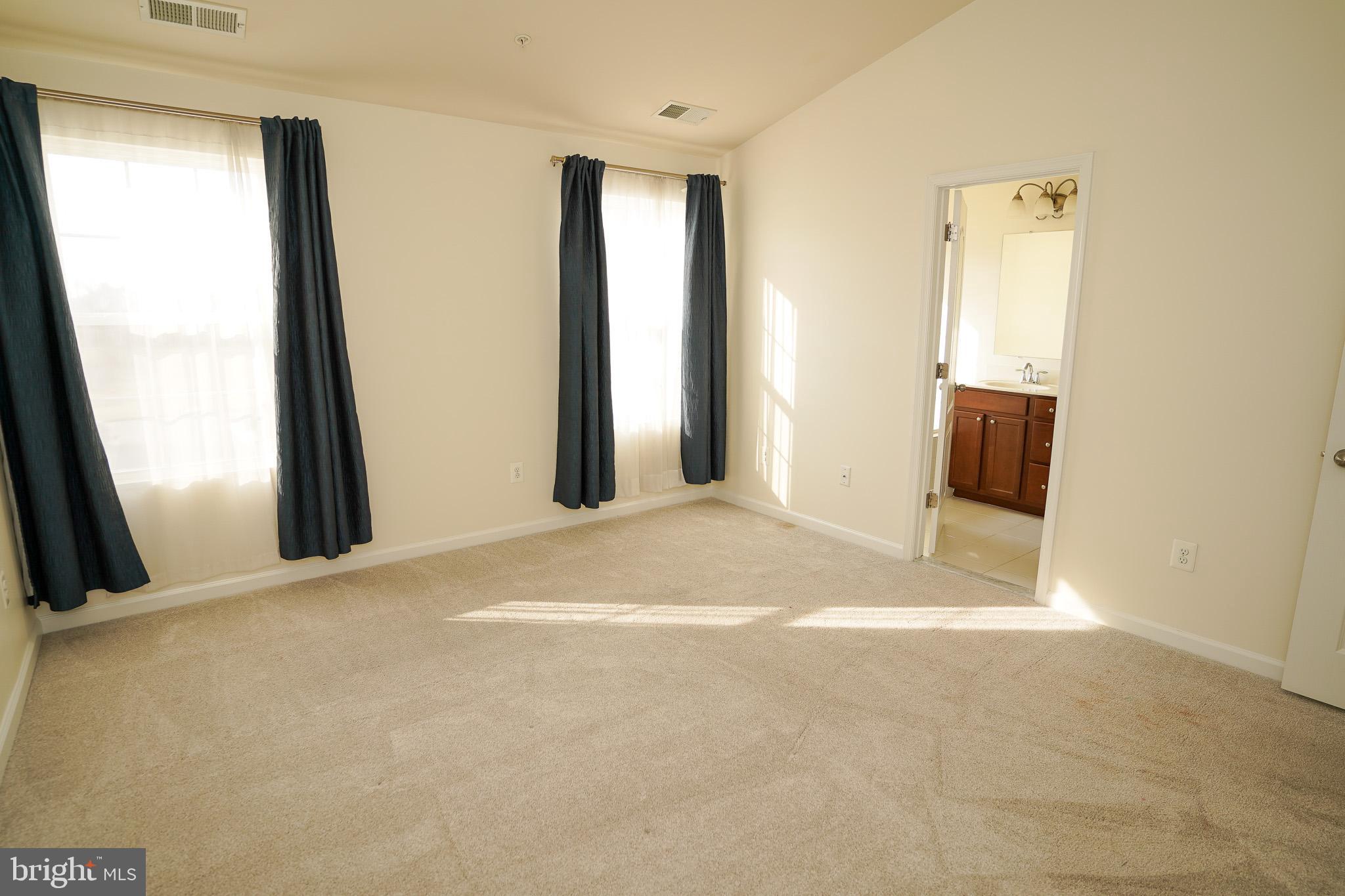 BLUE STREAM - Residential Lease