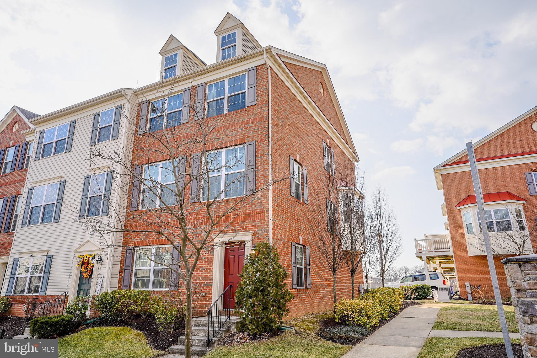 BLUE STREAM - Residential Lease