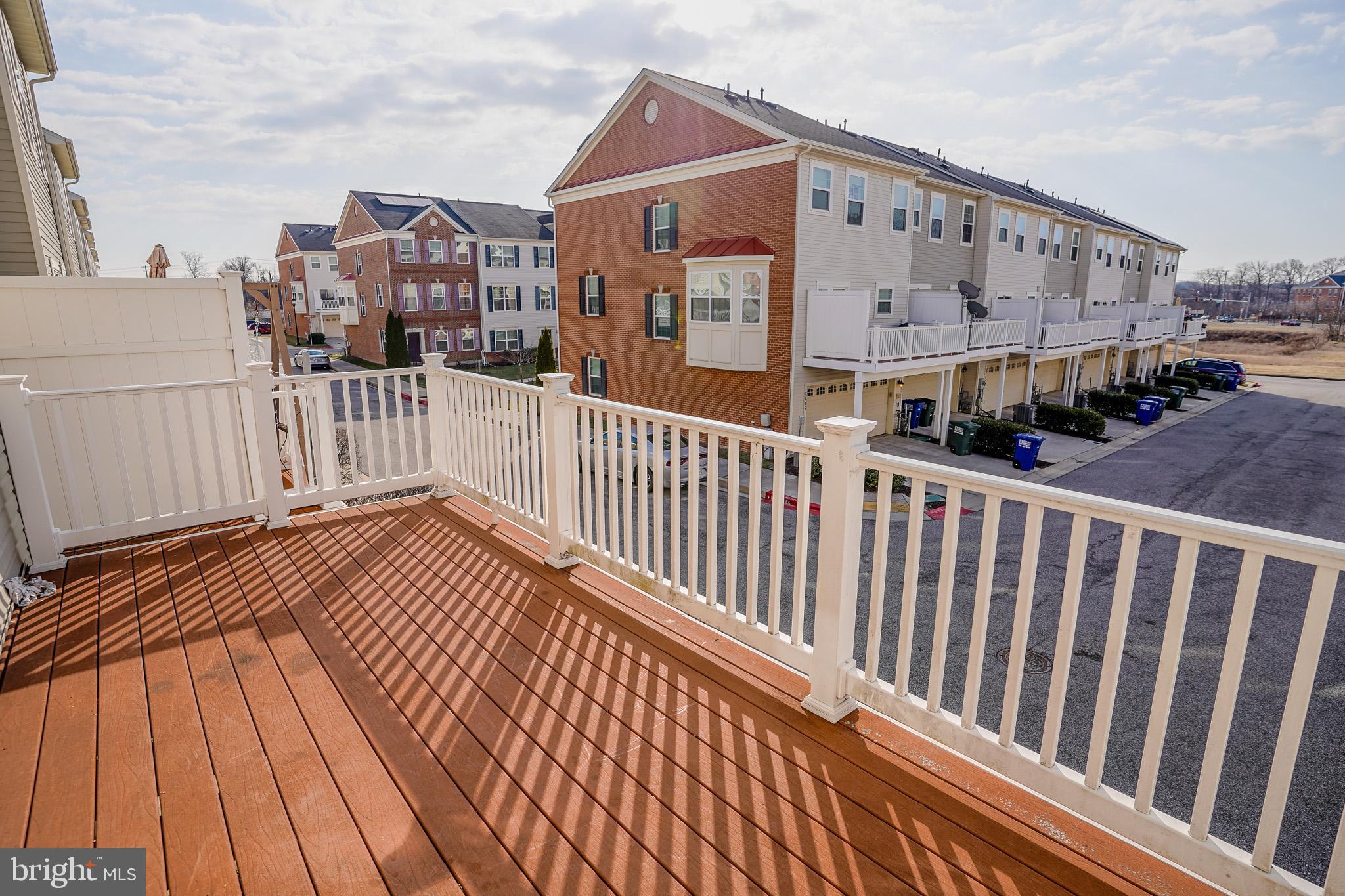 BLUE STREAM - Residential Lease