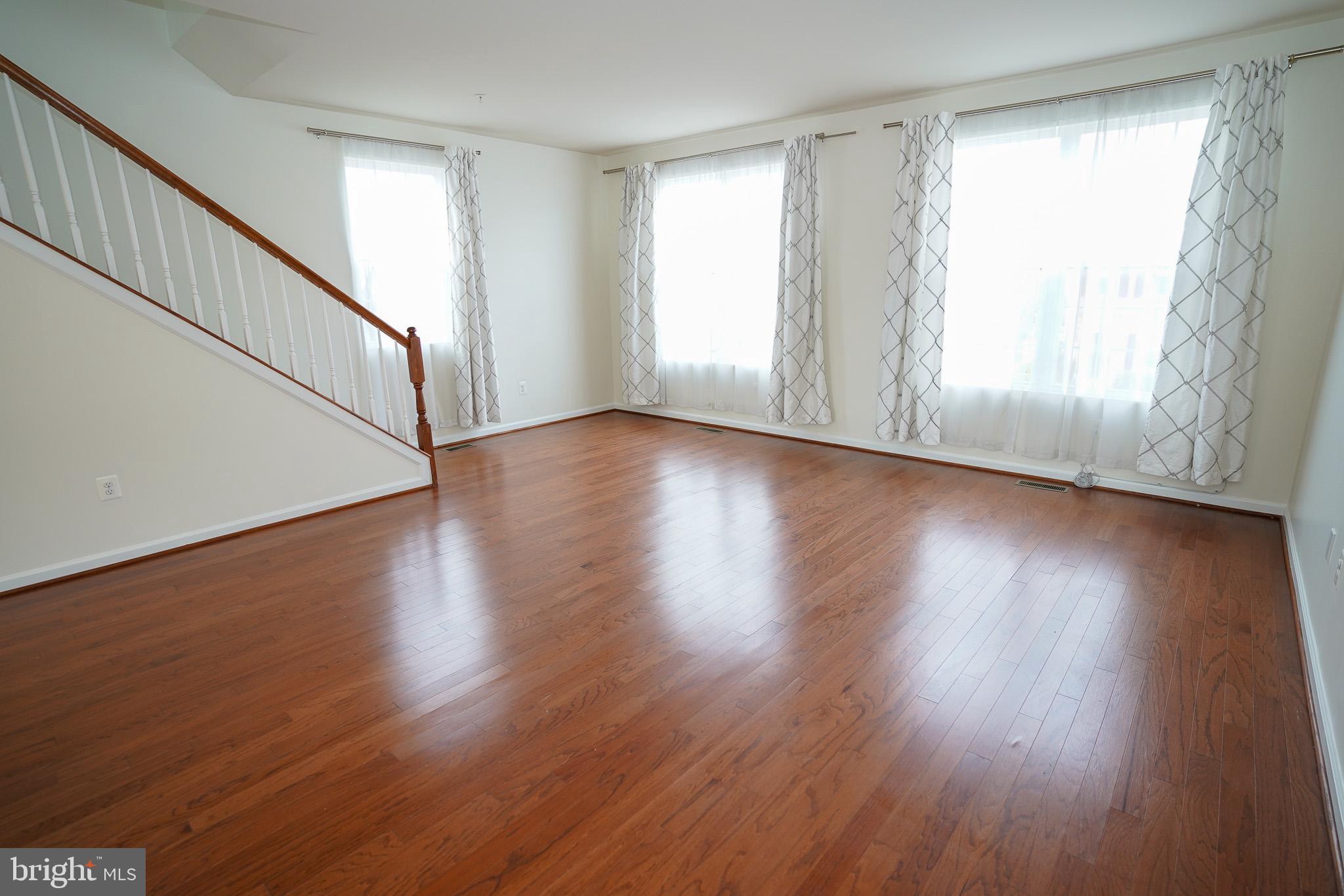 BLUE STREAM - Residential Lease