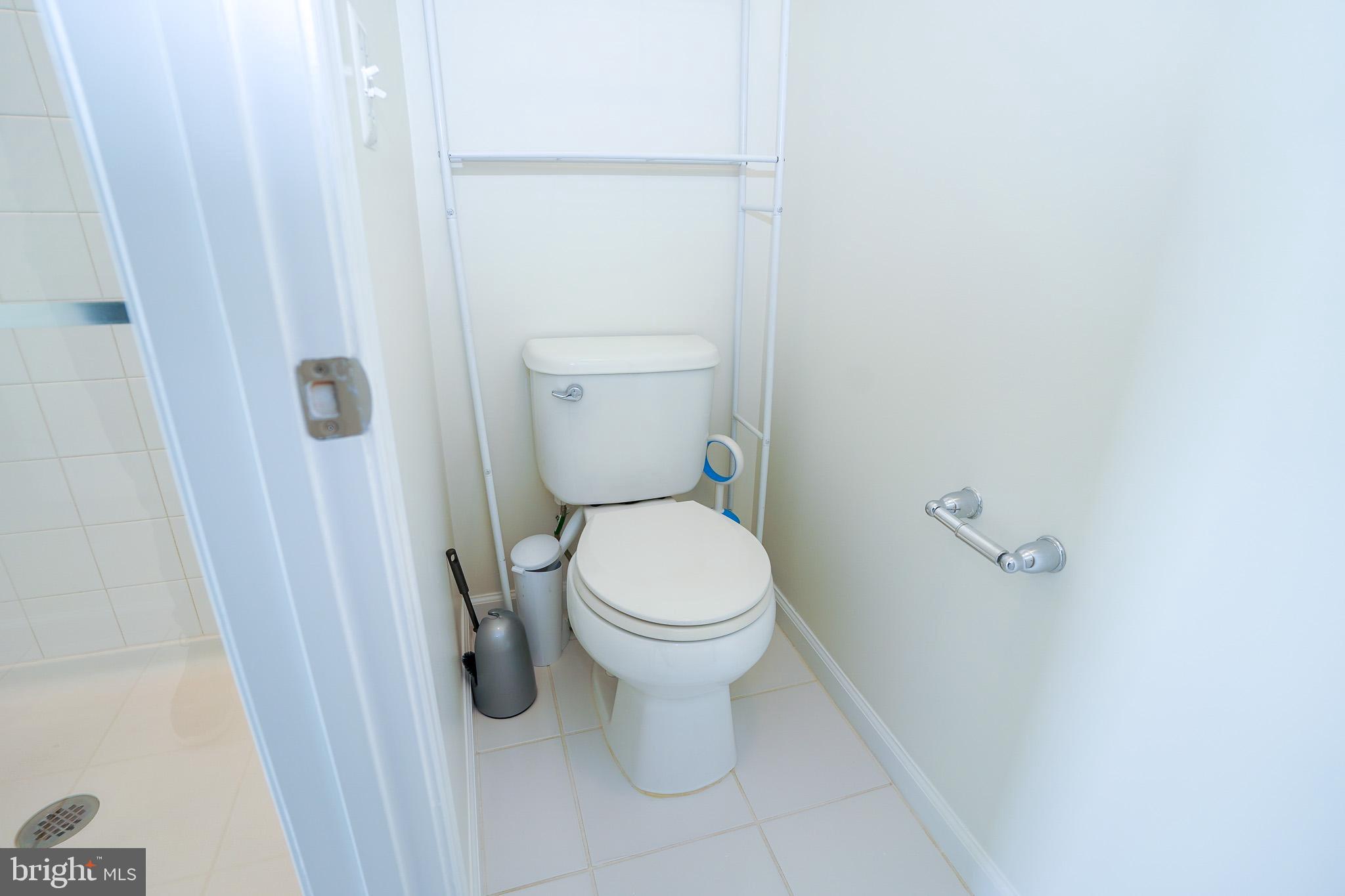 BLUE STREAM - Residential Lease