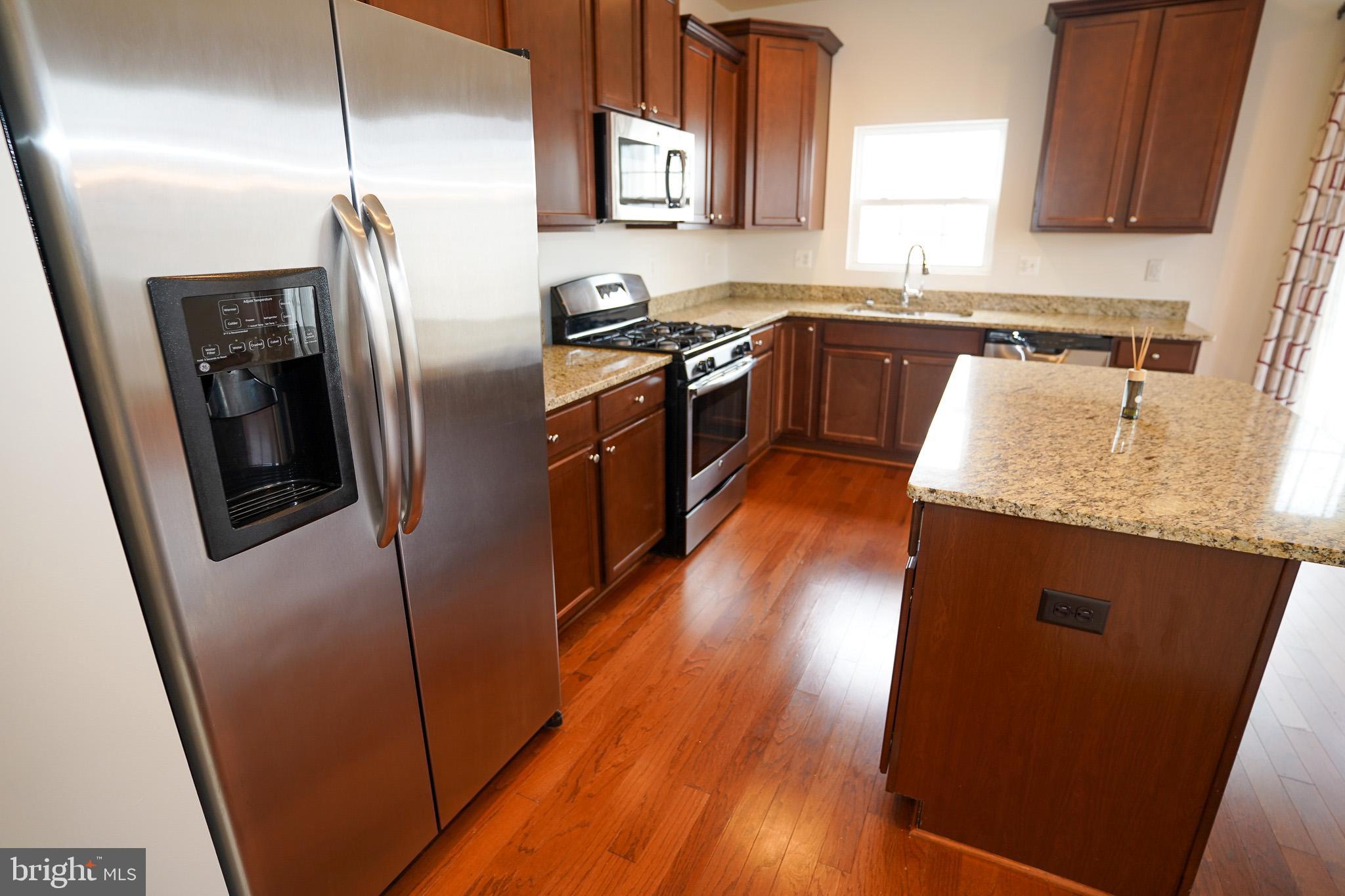 BLUE STREAM - Residential Lease