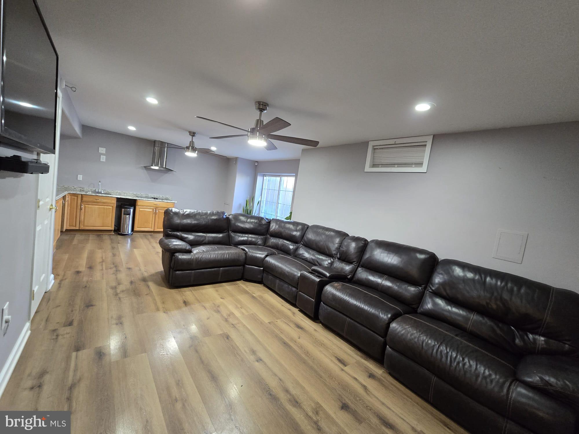 SALEM FIELDS - Residential