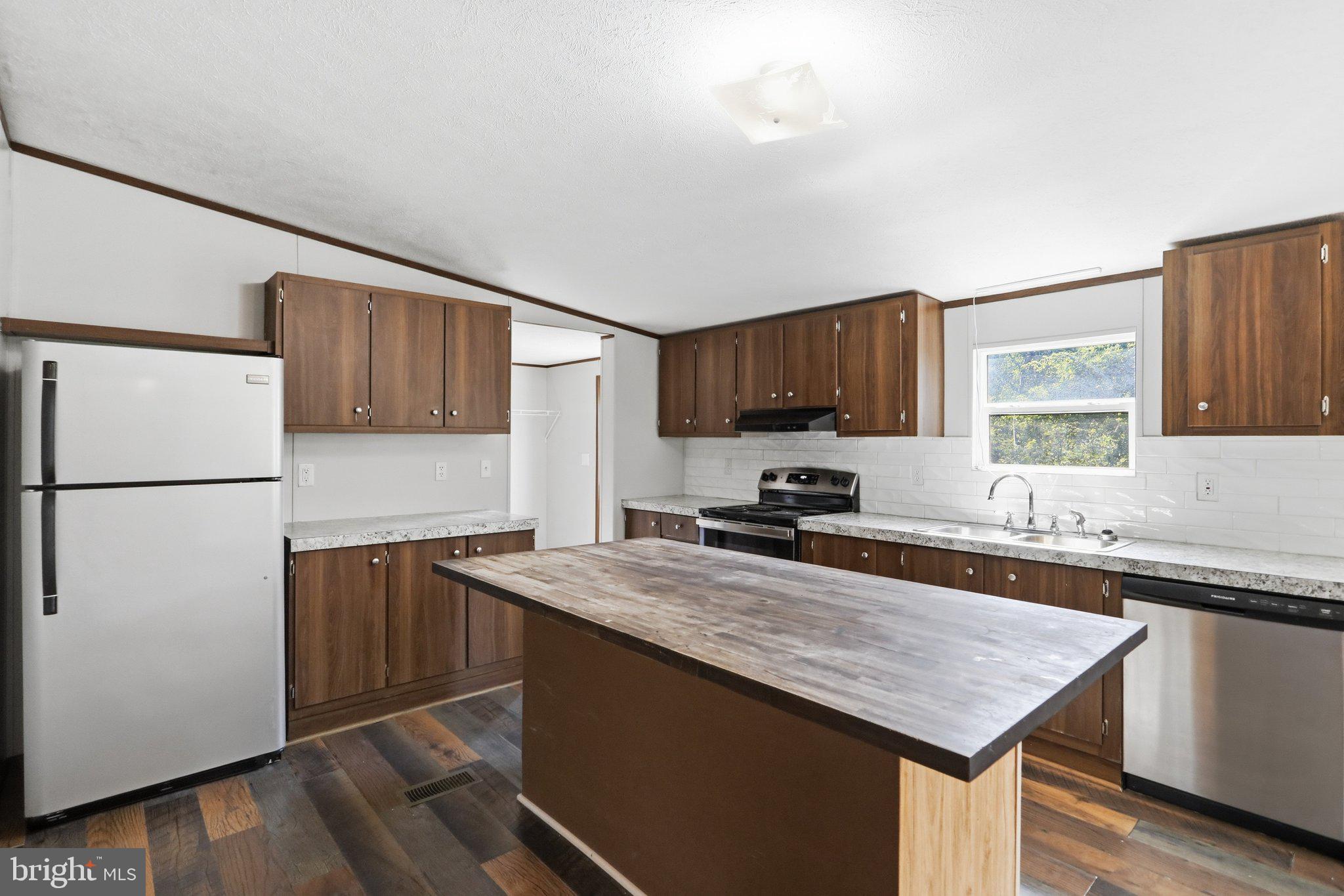 BLOOMERY - Residential