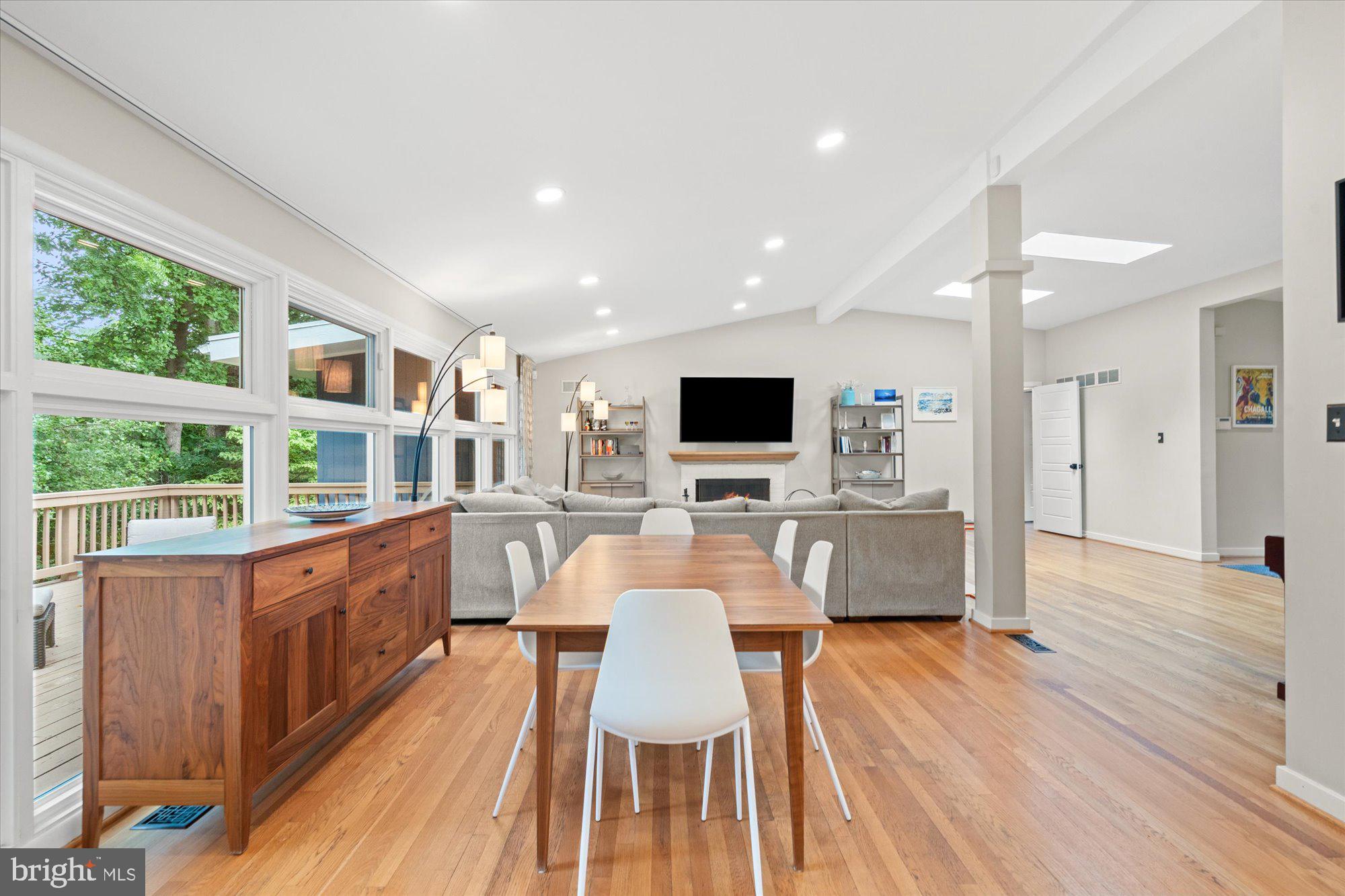 ROLLINGWOOD - Residential