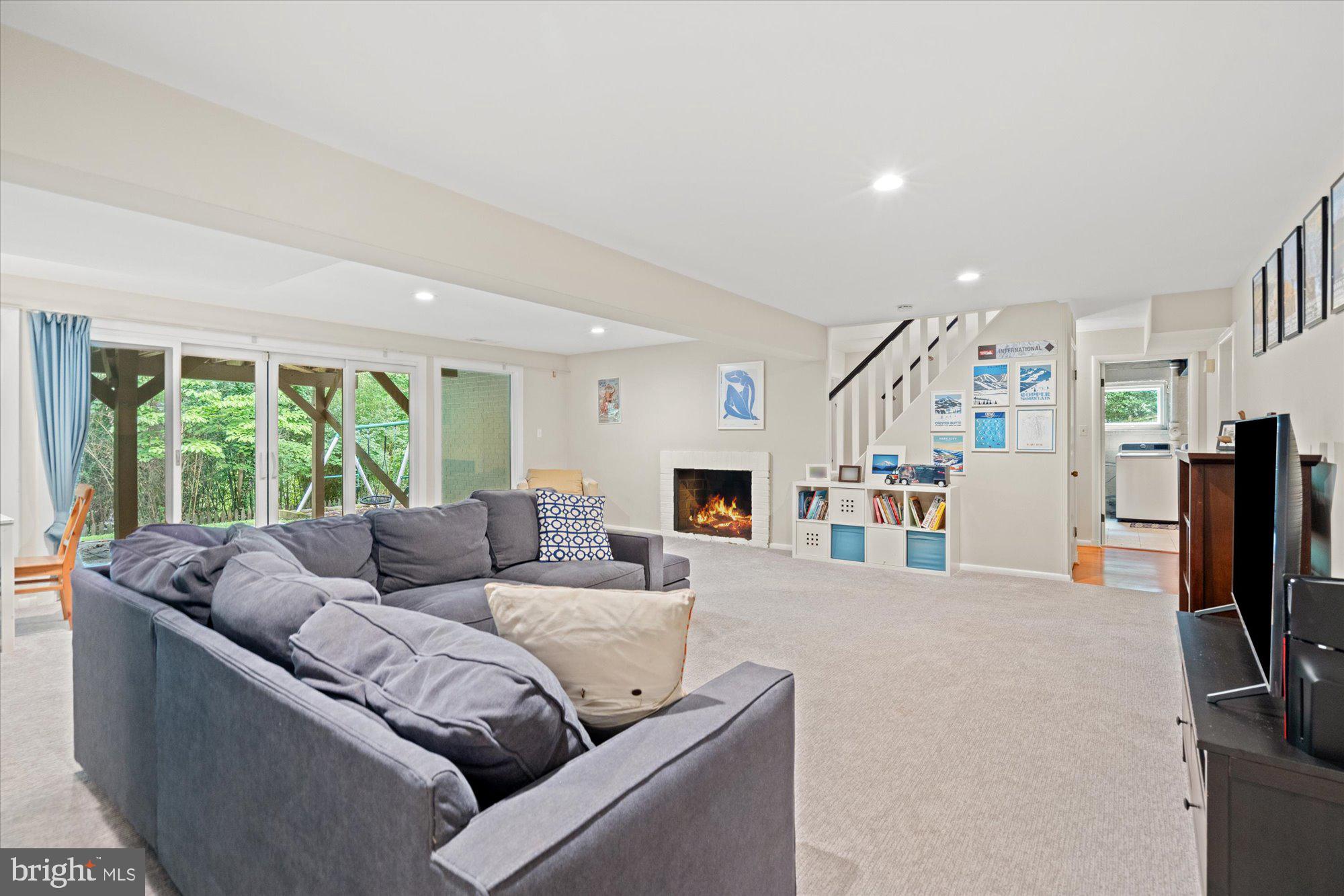 ROLLINGWOOD - Residential