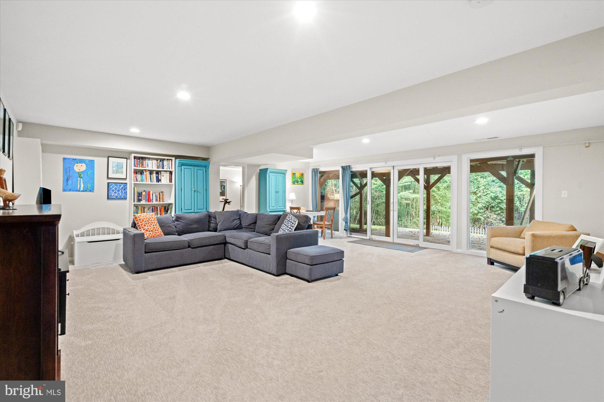 ROLLINGWOOD - Residential
