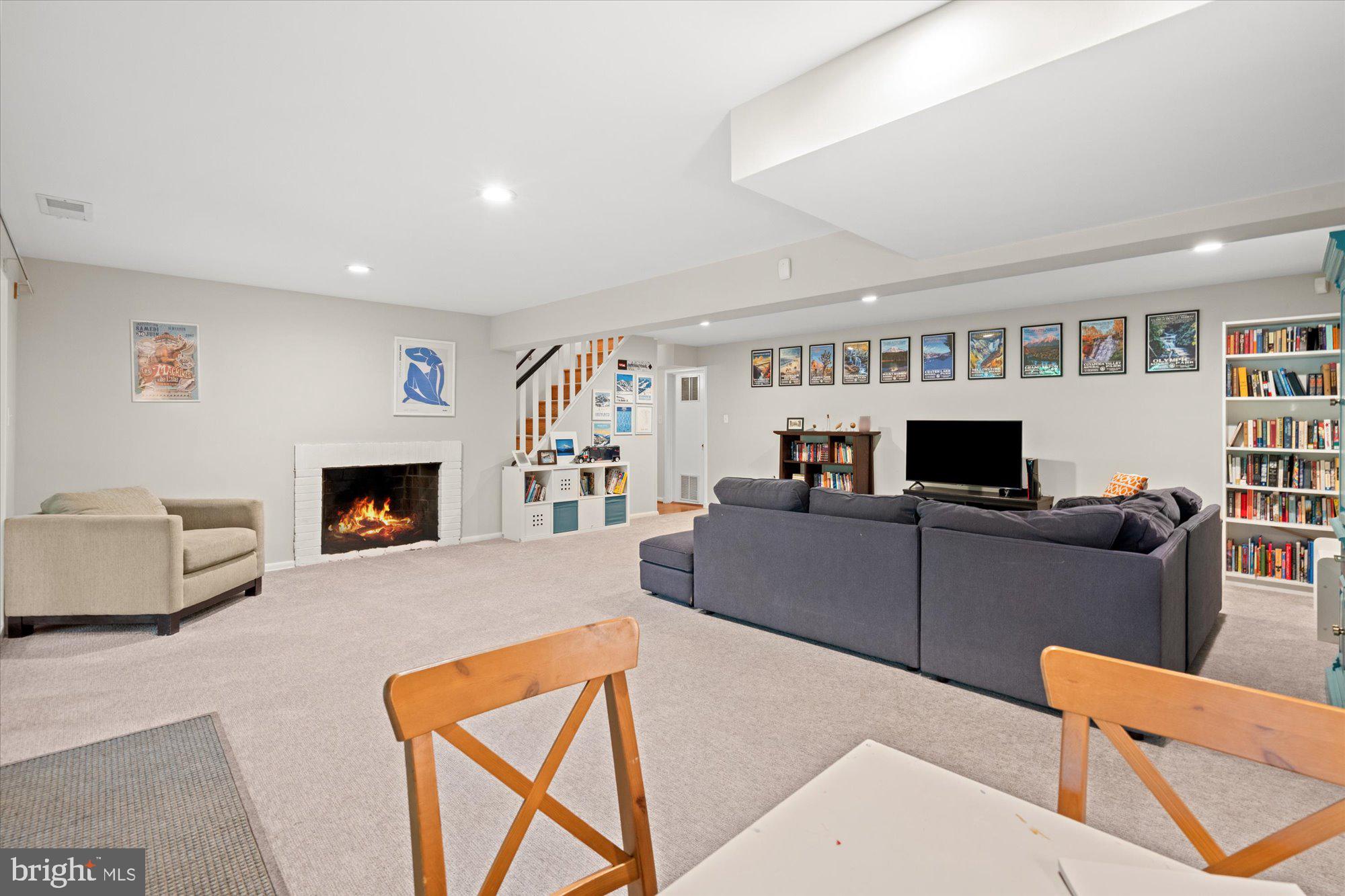 ROLLINGWOOD - Residential