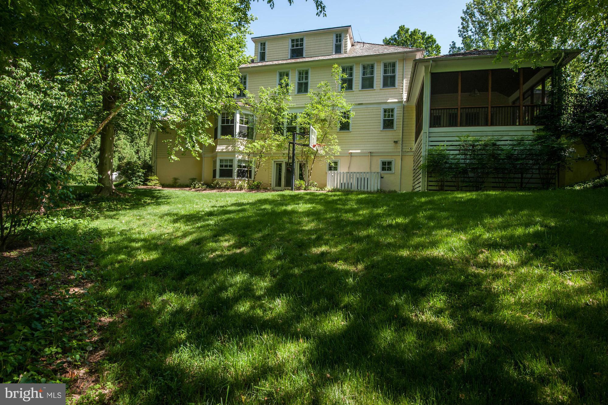 MERRY GO ROUND FARM - Residential