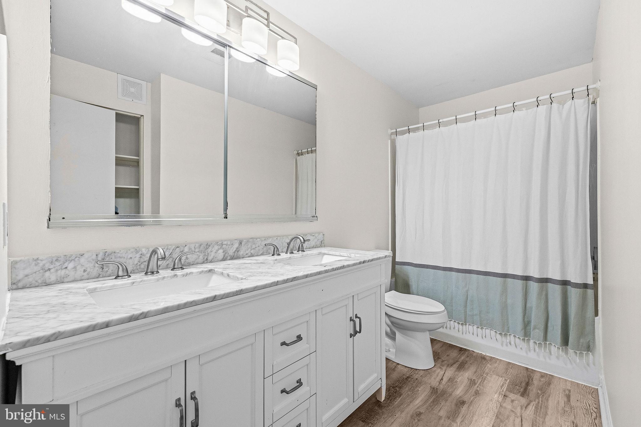 STOCKBRIDGE CONDO - Residential