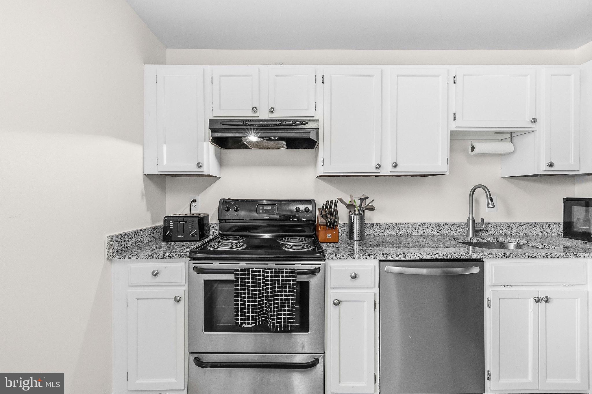 STOCKBRIDGE CONDO - Residential