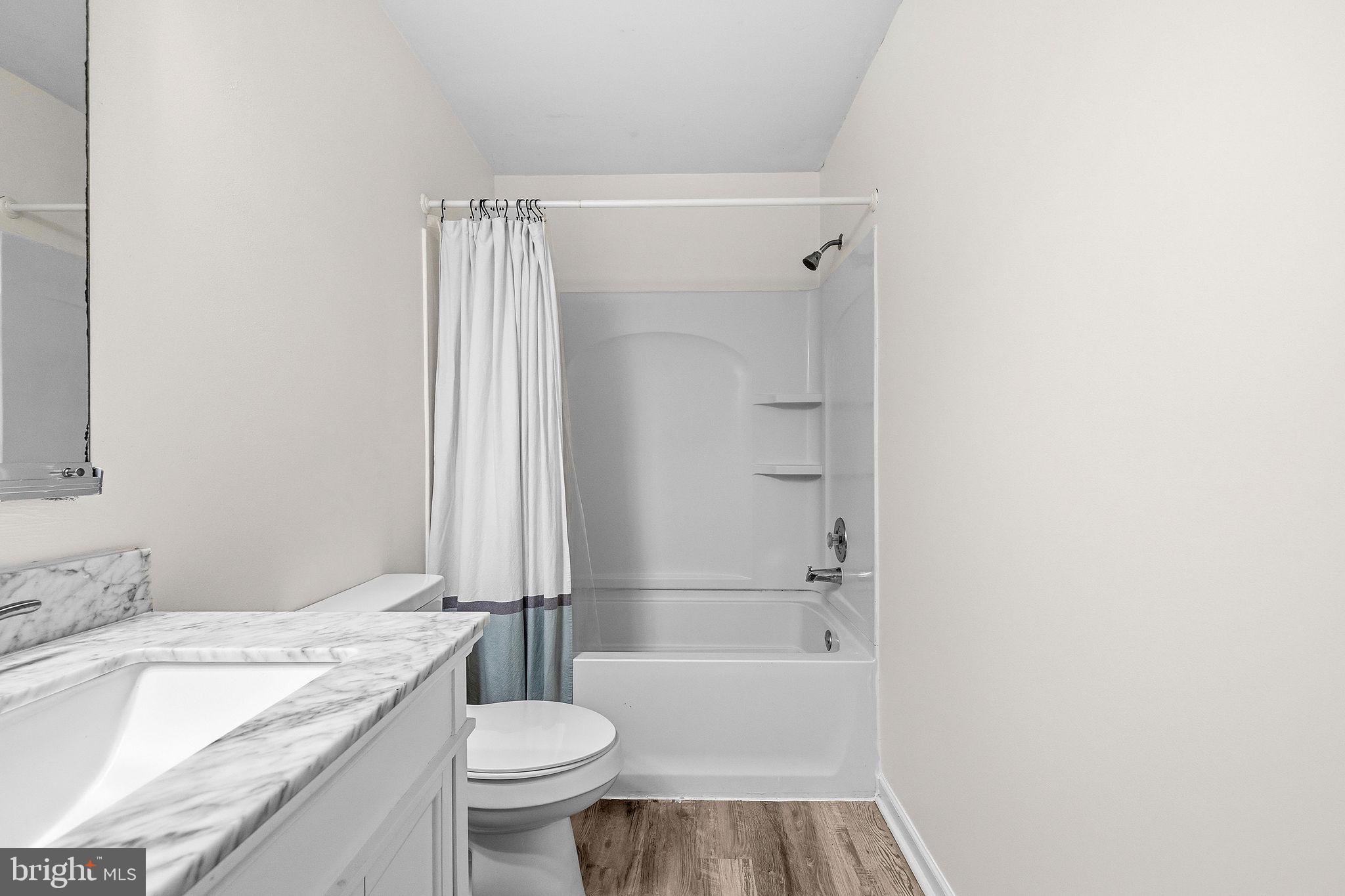 STOCKBRIDGE CONDO - Residential