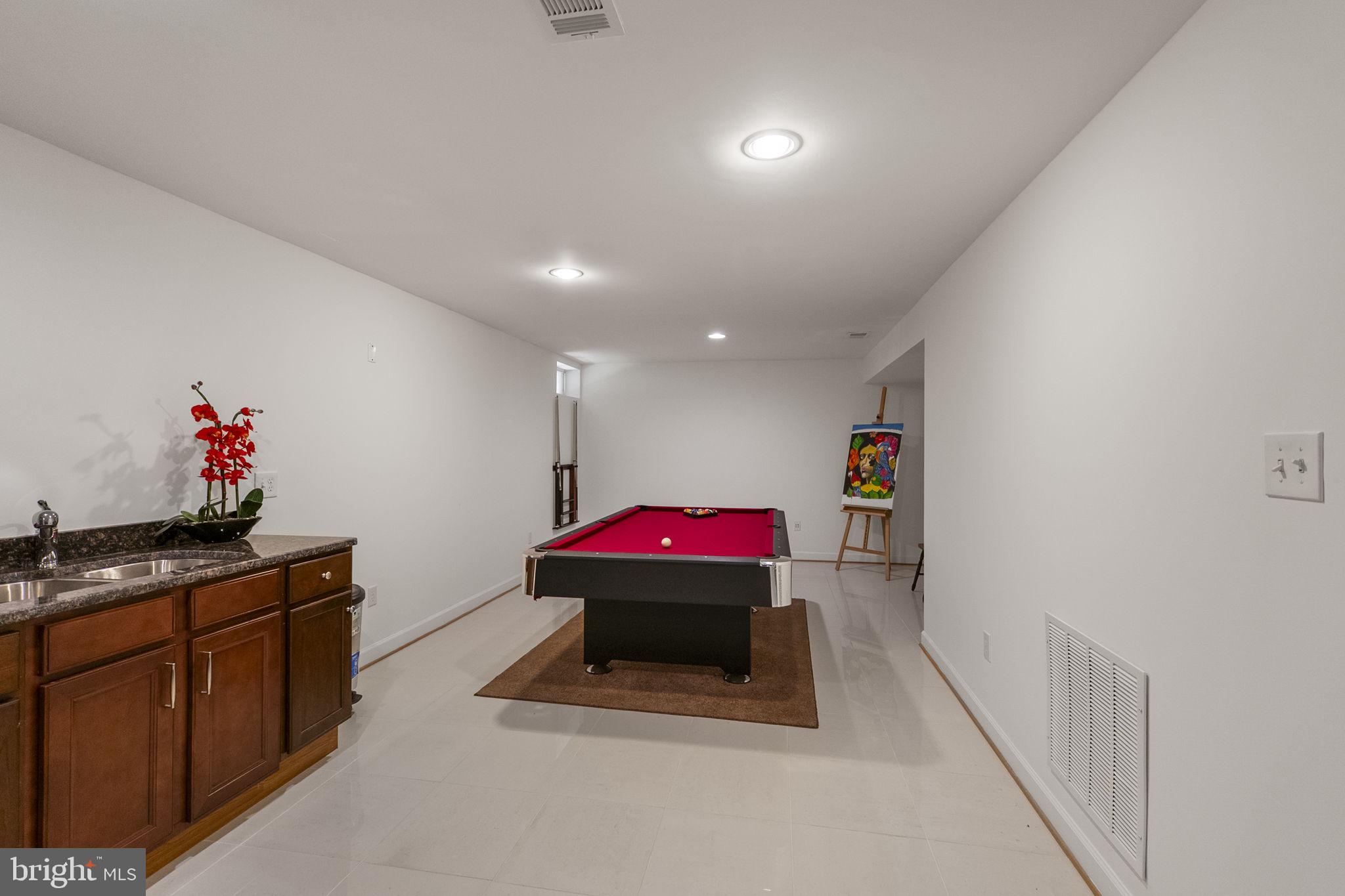 SENECA PARK NORTH - Residential