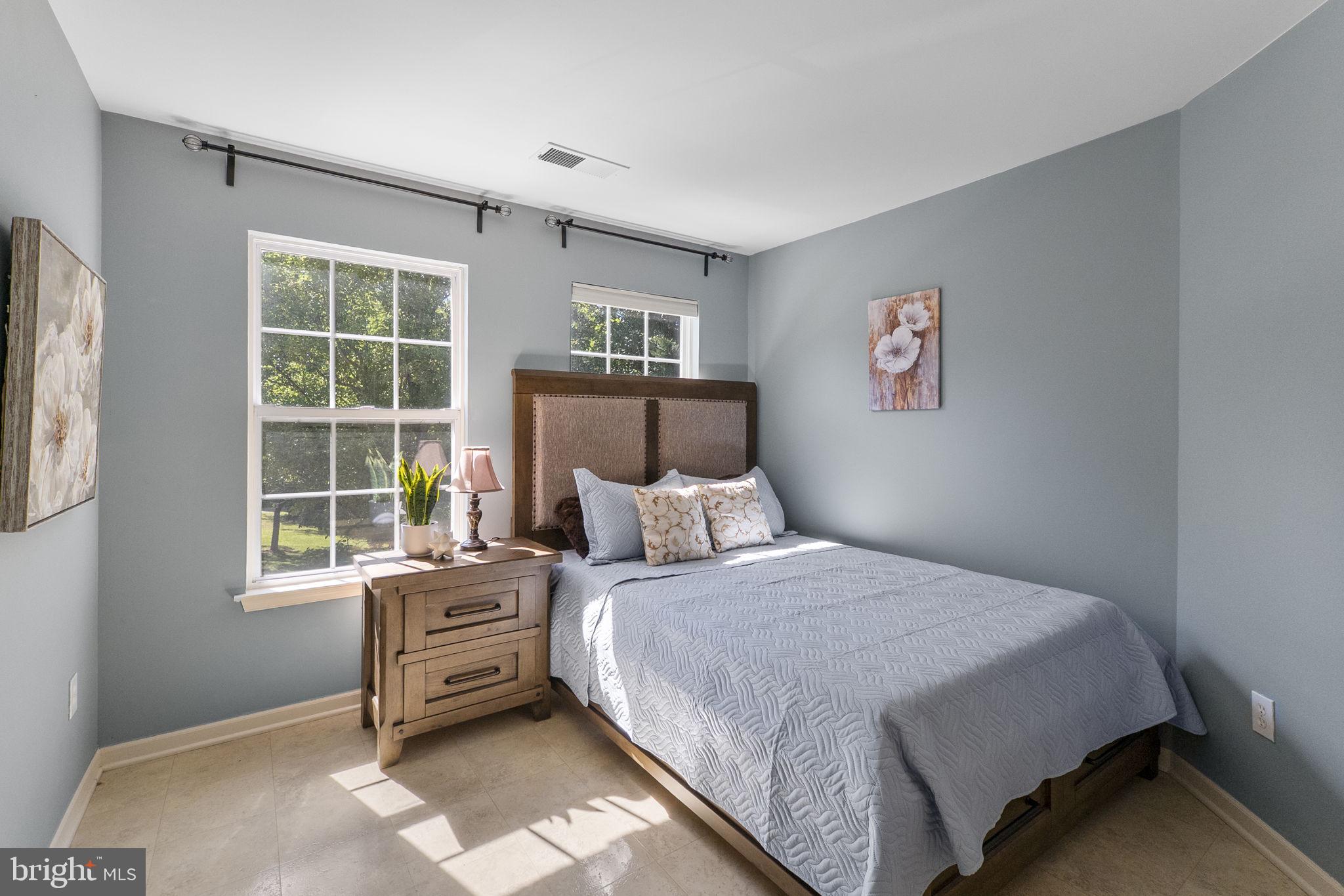 SENECA PARK NORTH - Residential